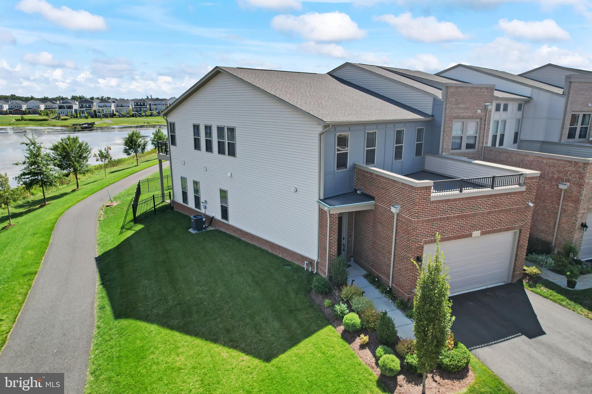 BRAMBLETON - Residential