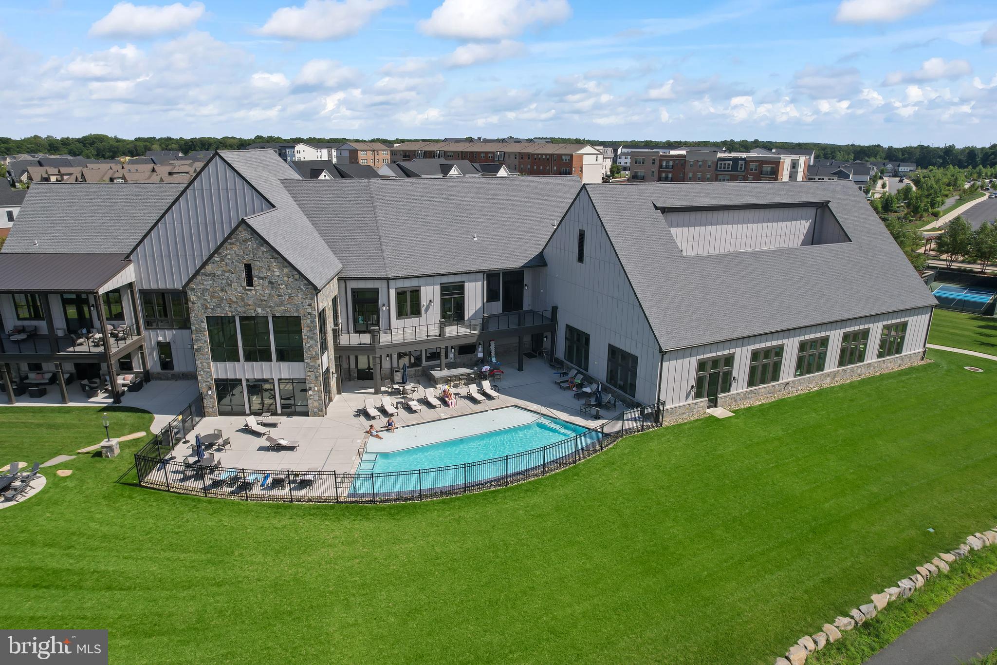 BRAMBLETON - Residential