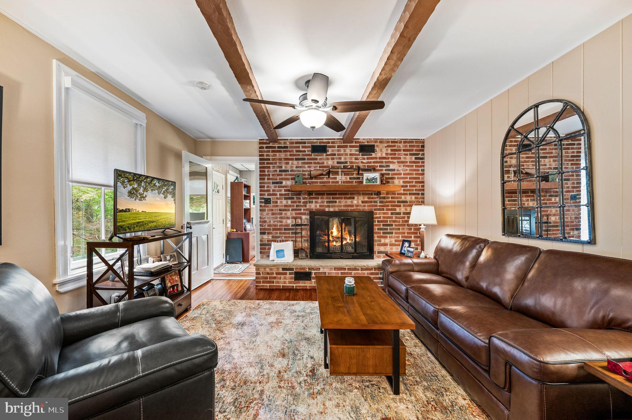 RADNOR HUNT - Residential