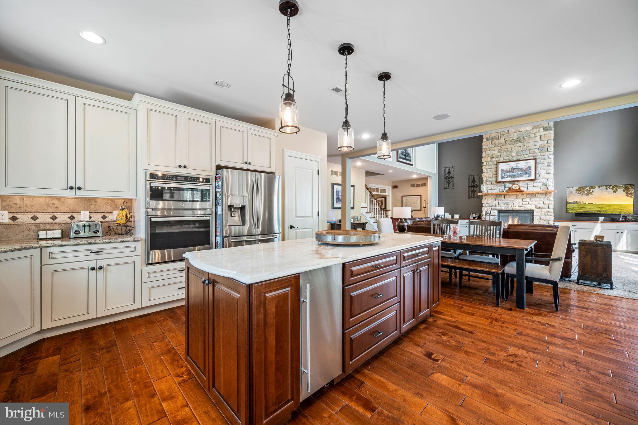 RADNOR HUNT - Residential