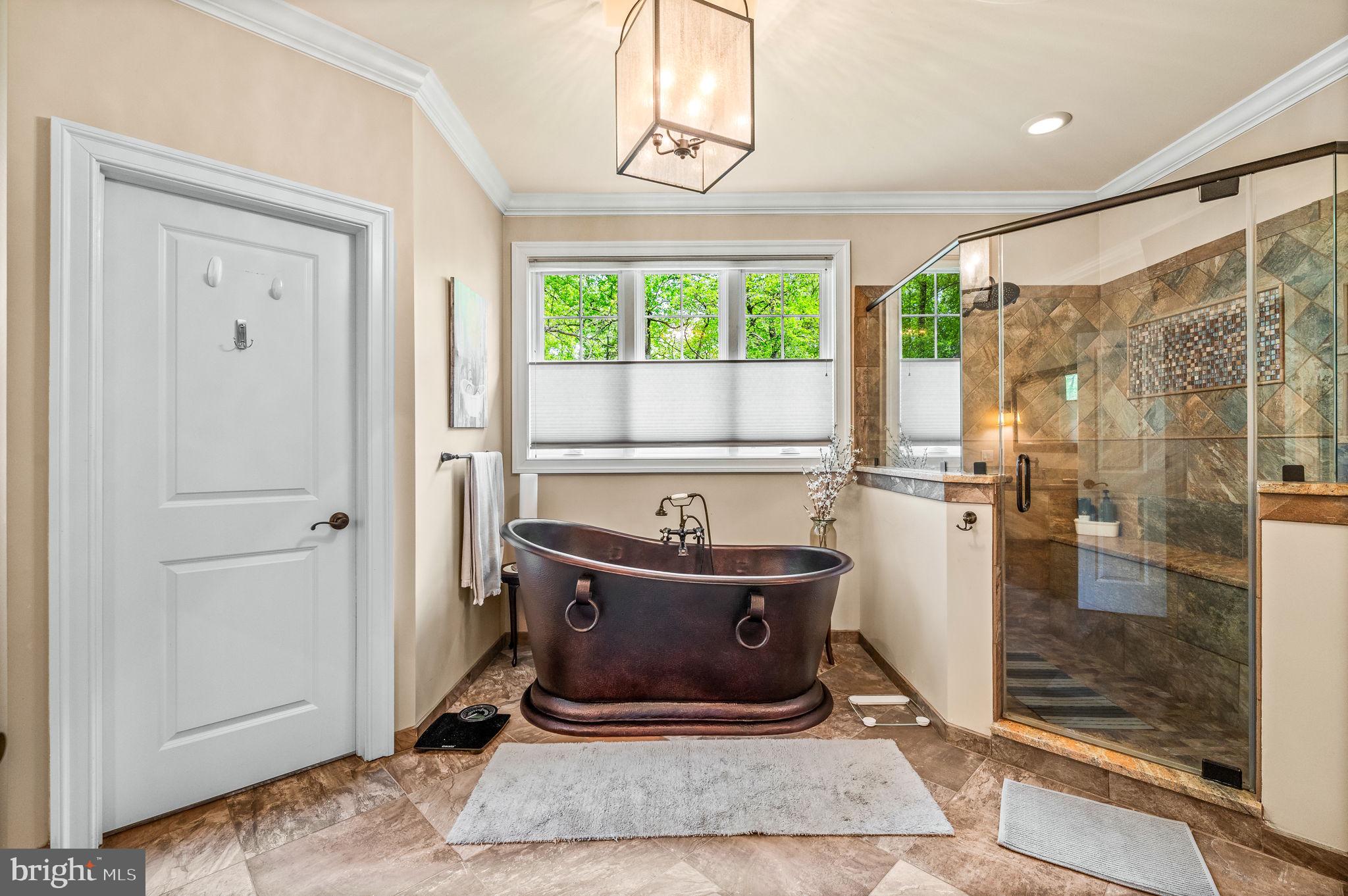 RADNOR HUNT - Residential