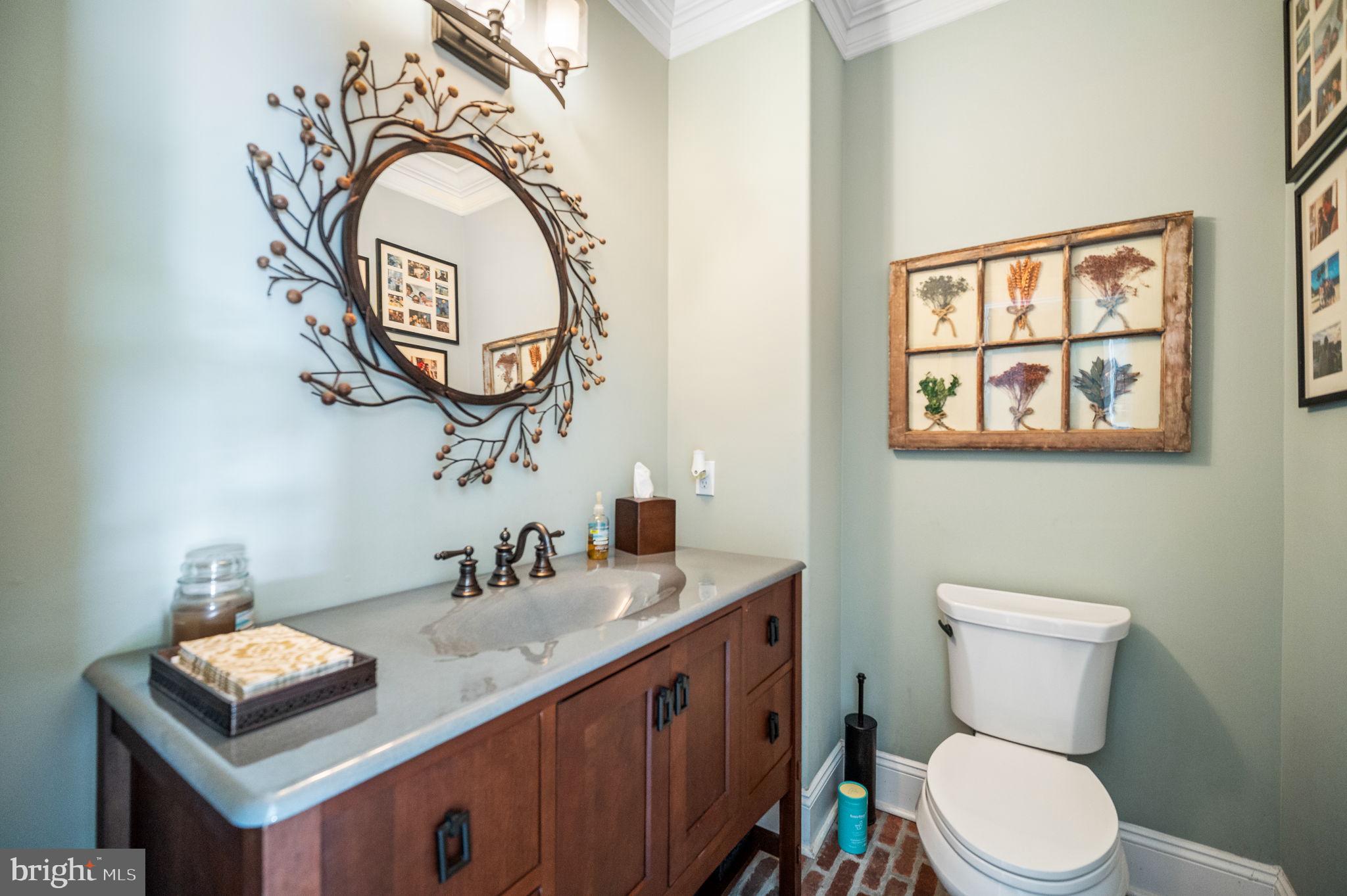 RADNOR HUNT - Residential