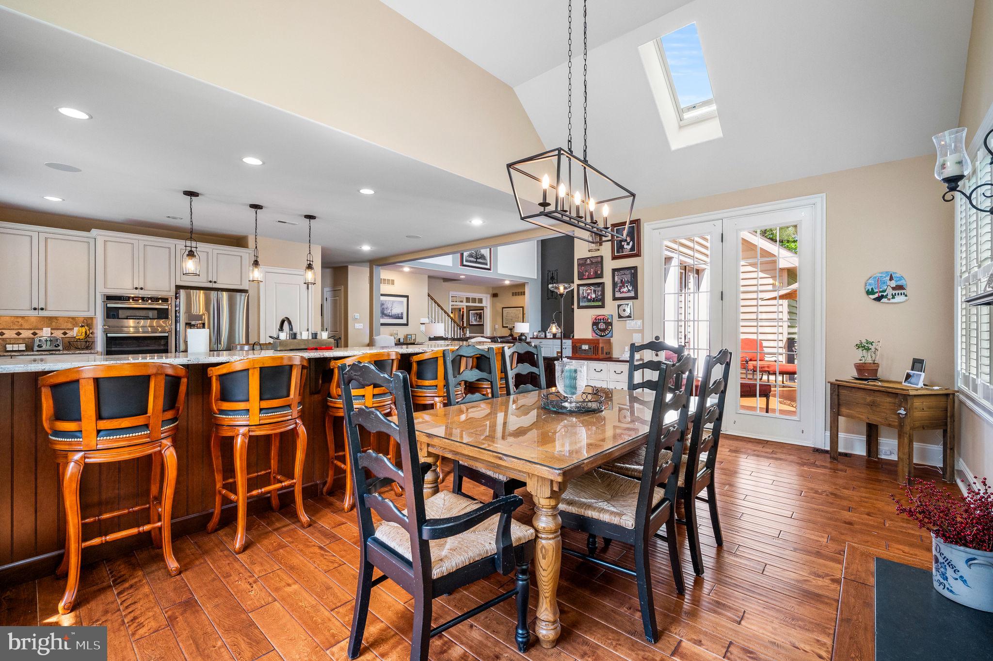 RADNOR HUNT - Residential