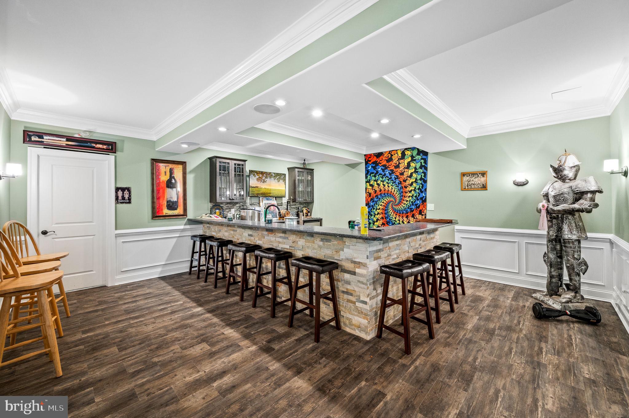 RADNOR HUNT - Residential