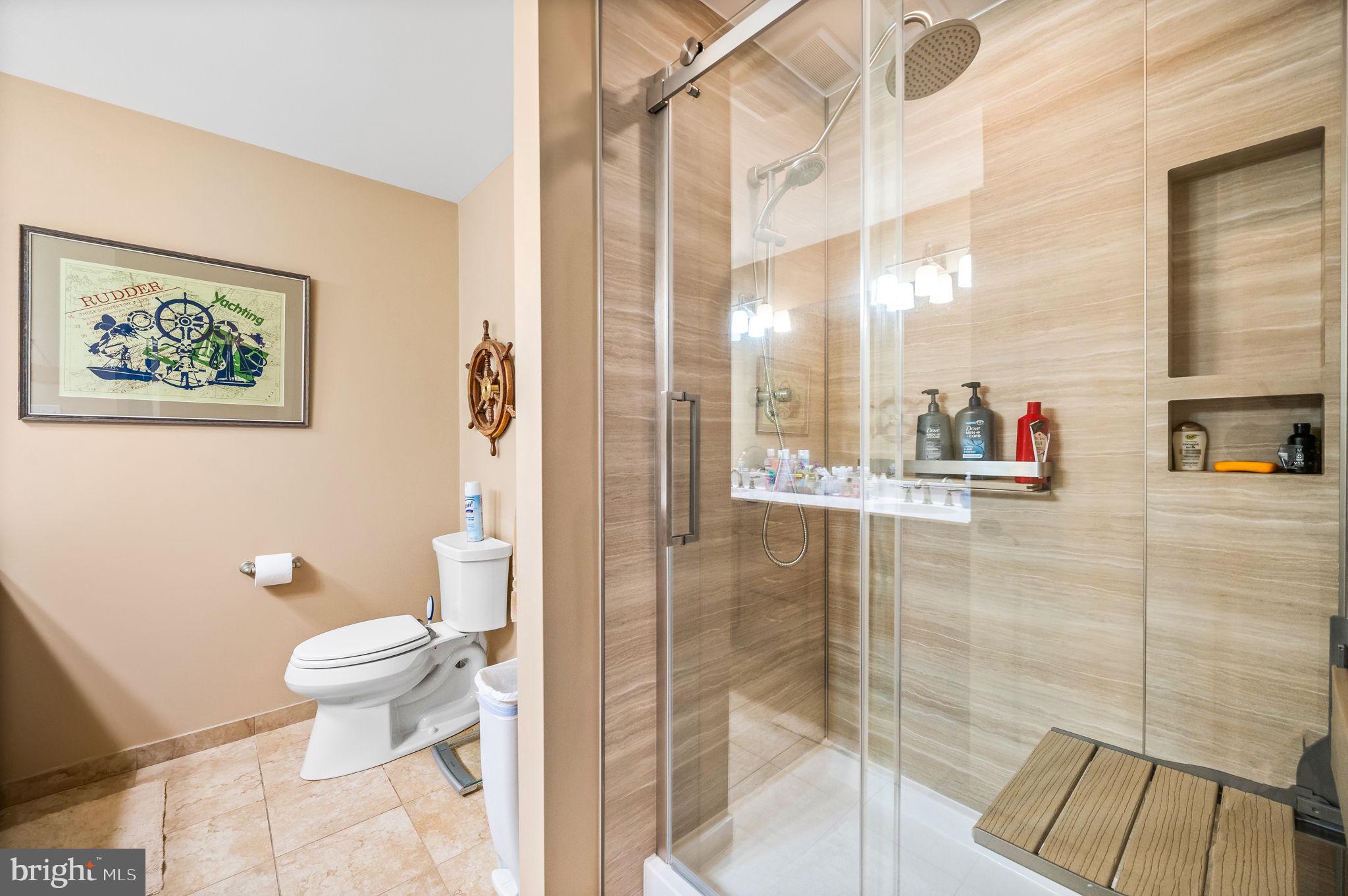 RADNOR HUNT - Residential