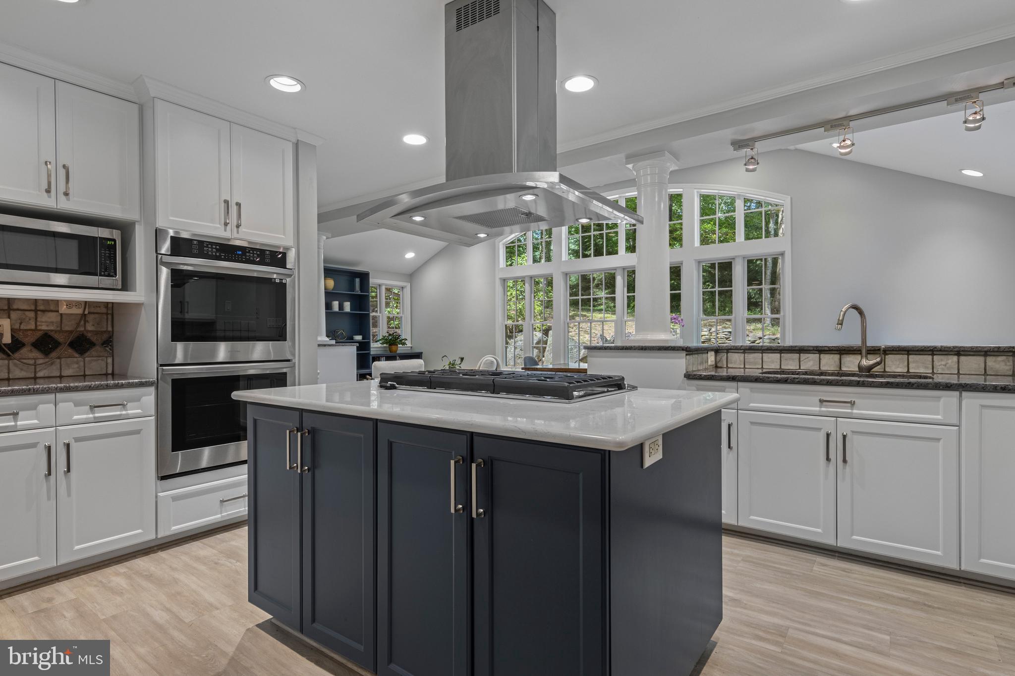 WEIRWOOD - Residential