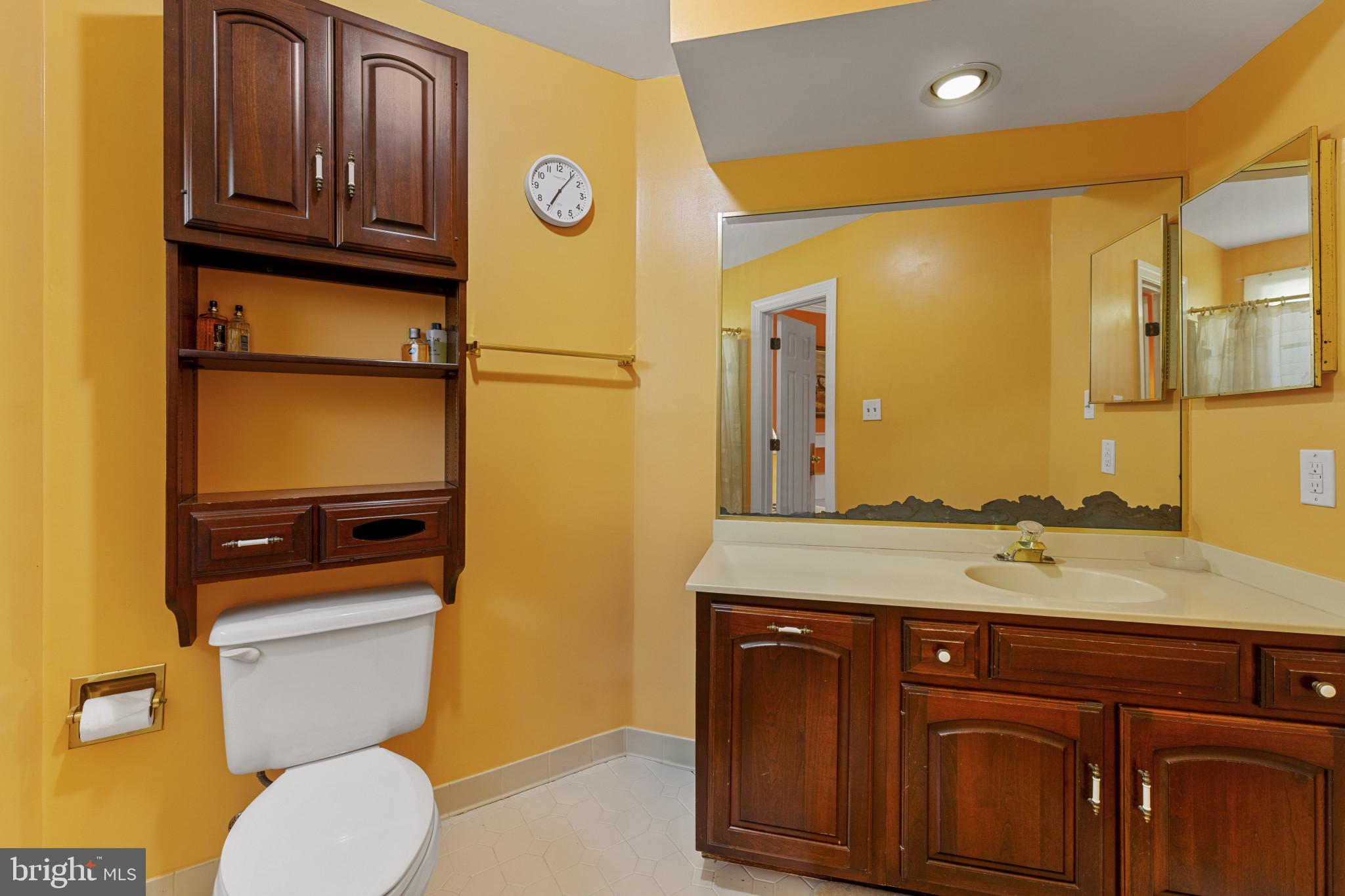 LAKE MONTCLAIR - Residential