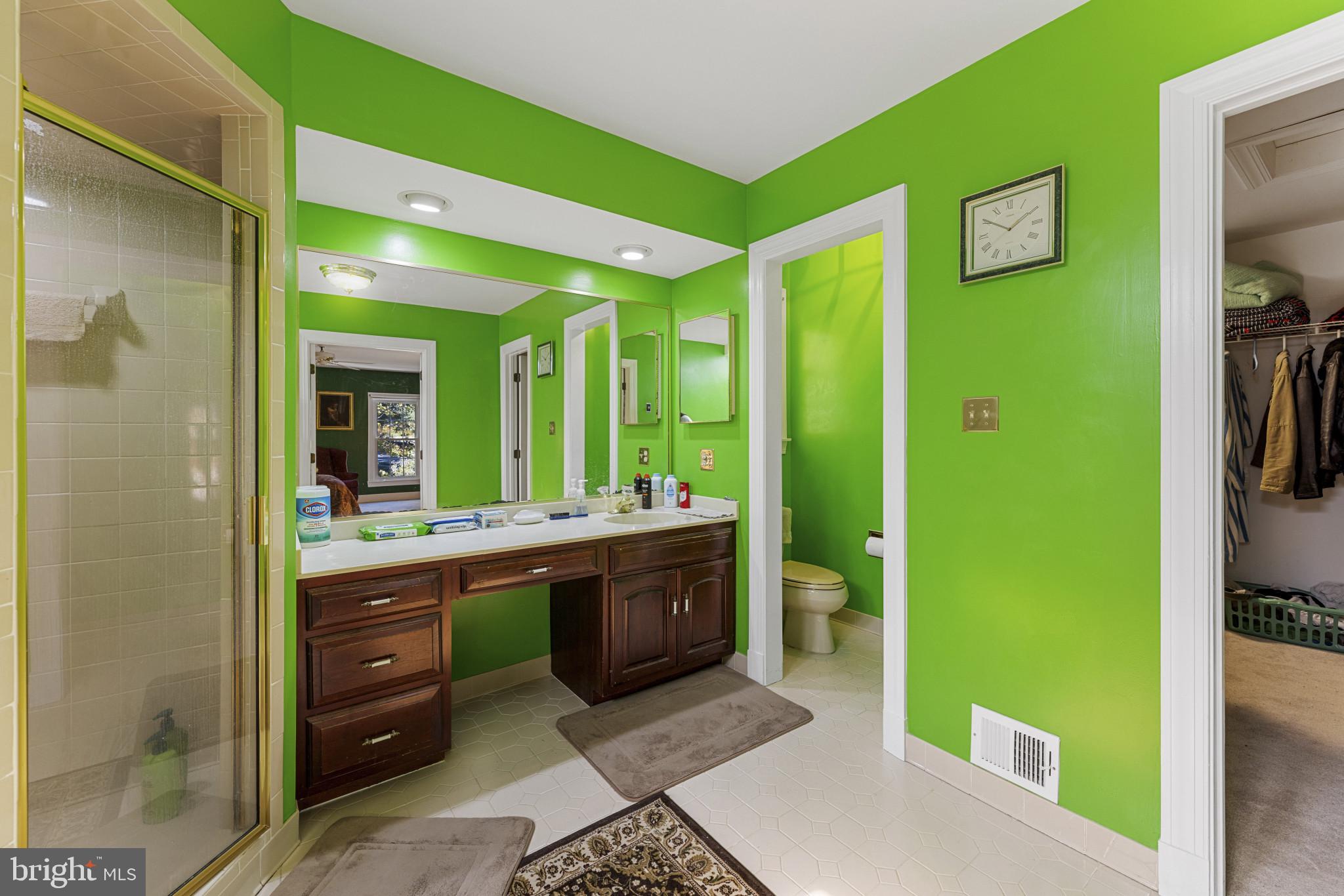 LAKE MONTCLAIR - Residential