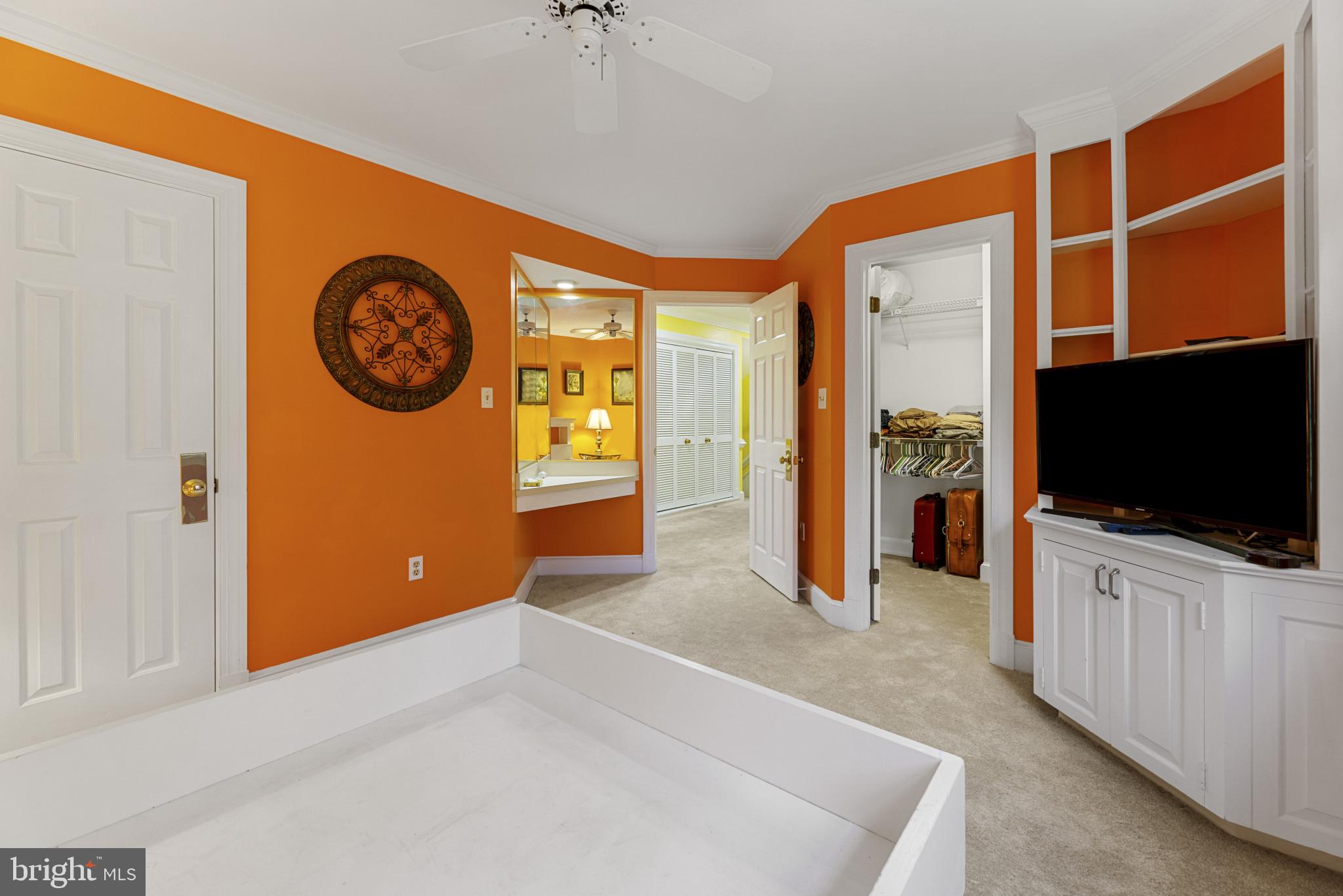 LAKE MONTCLAIR - Residential