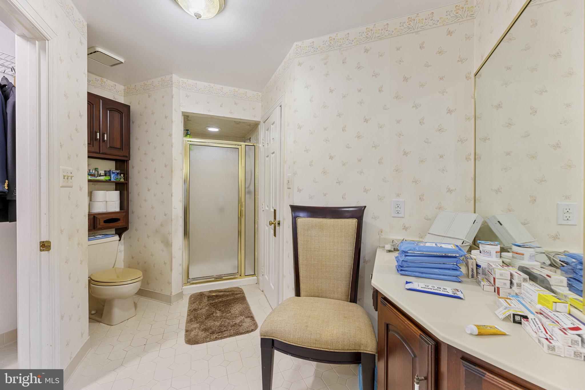 LAKE MONTCLAIR - Residential