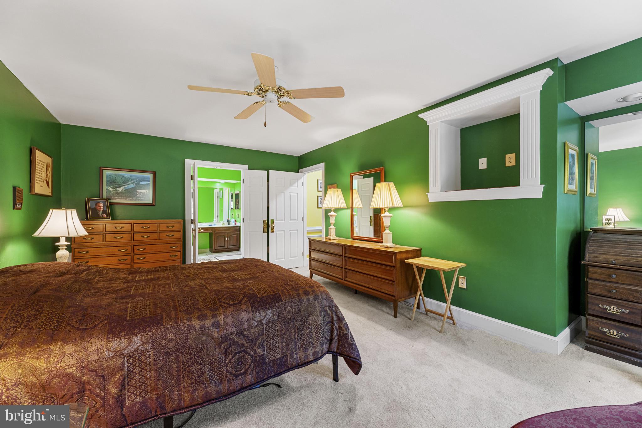 LAKE MONTCLAIR - Residential