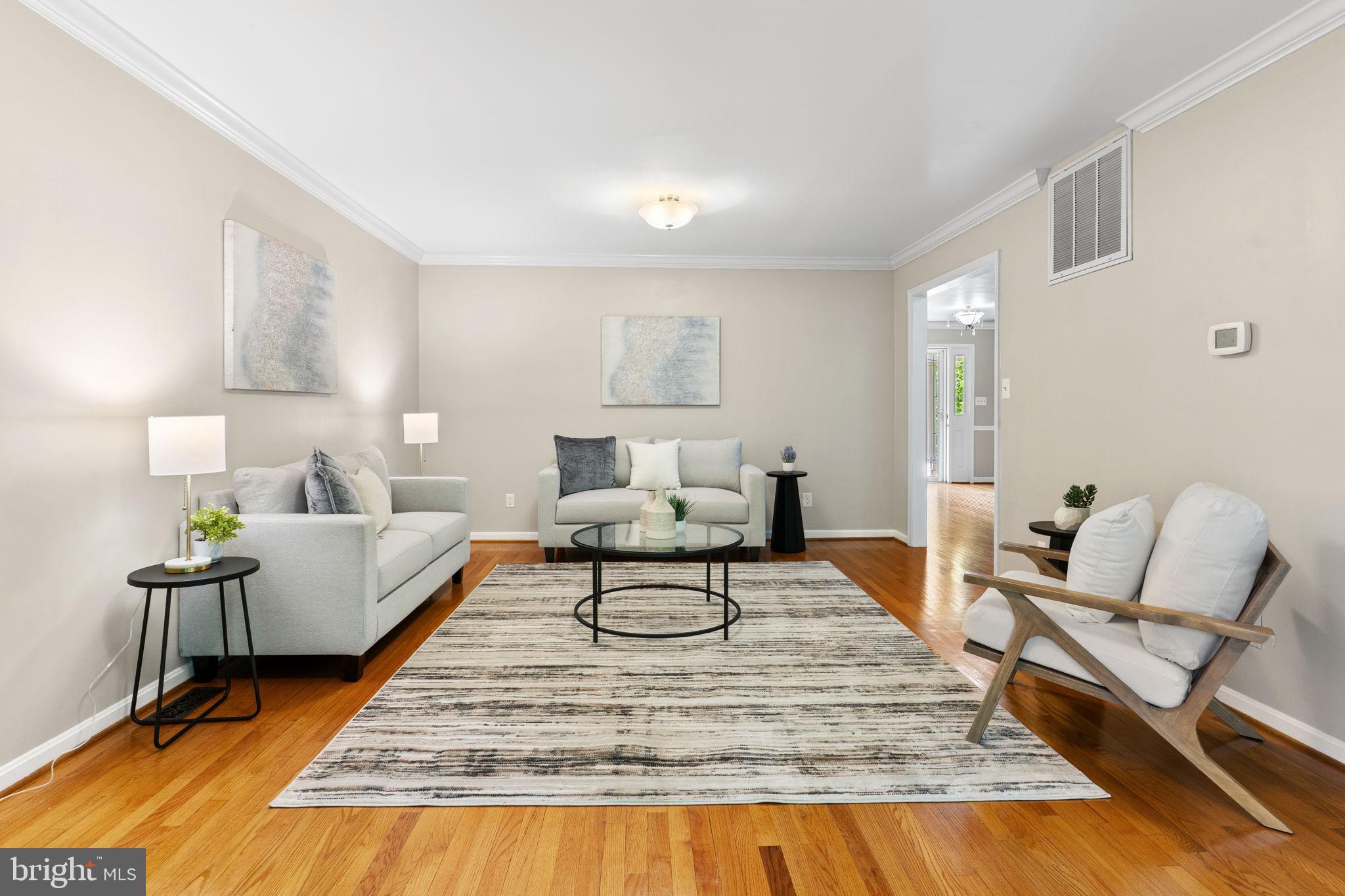 TWIN LAKES - Residential