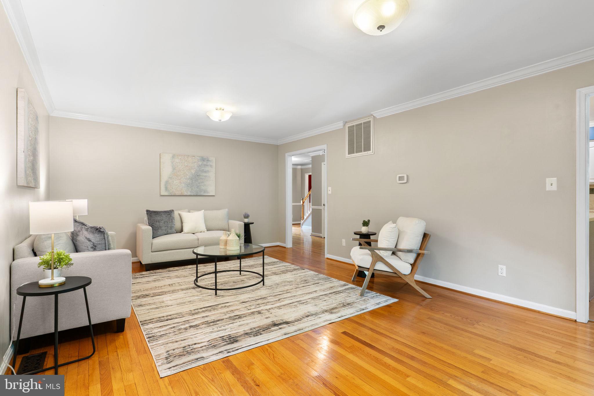 TWIN LAKES - Residential