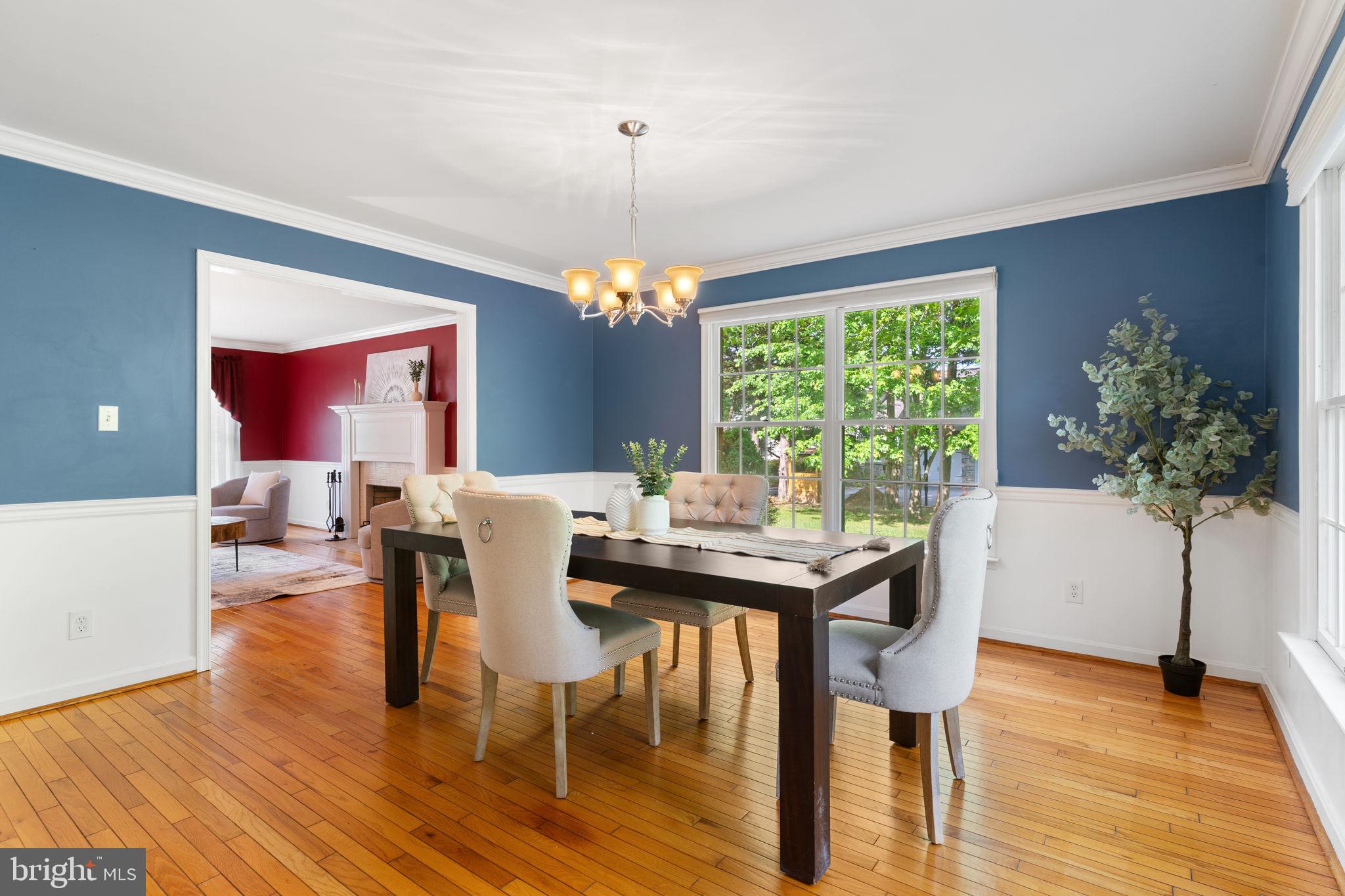 TWIN LAKES - Residential