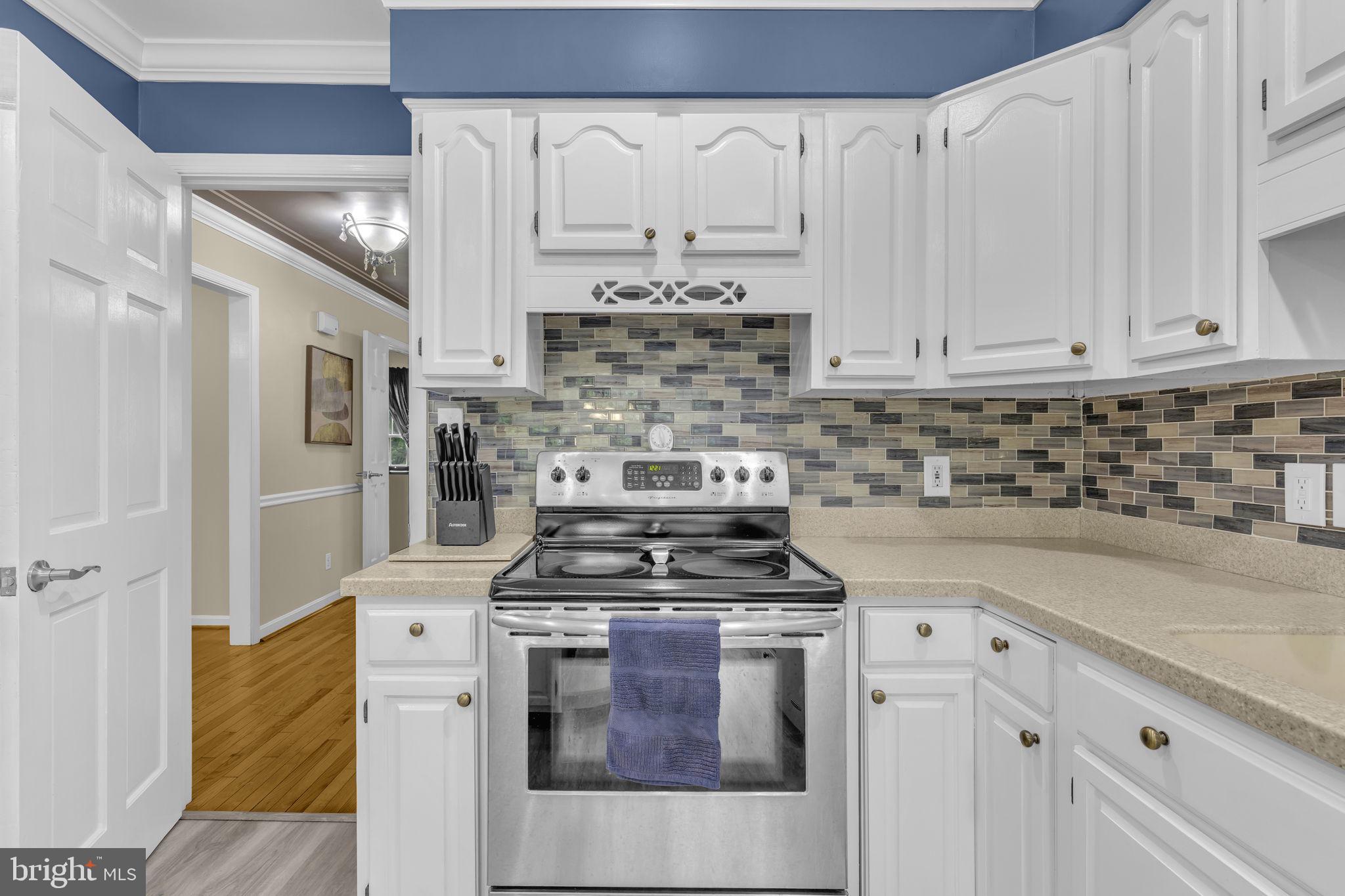 TWIN LAKES - Residential