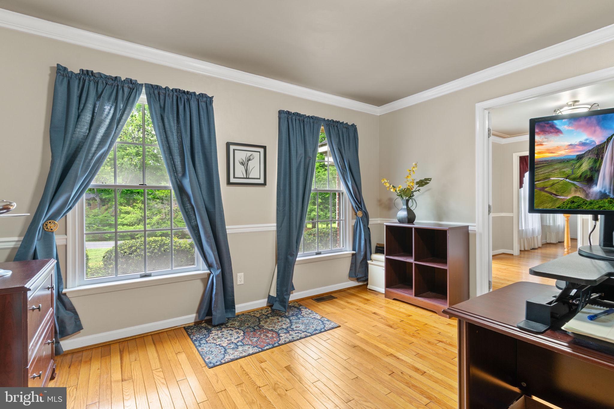 TWIN LAKES - Residential