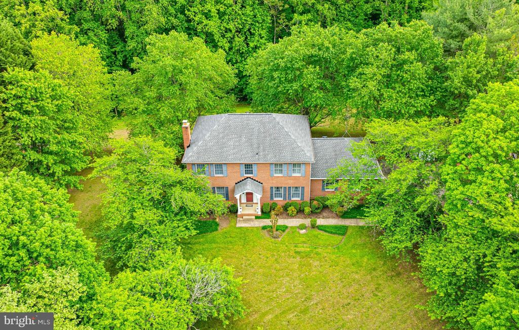 Photo of 140 Hoile Lane, HUNTINGTOWN, MD 20639 (MLS # MDCA2023716)