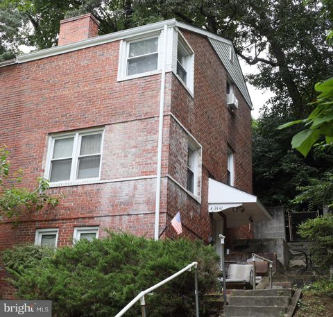 2447 S OXFORD STREET ARLINGTON VA 22206