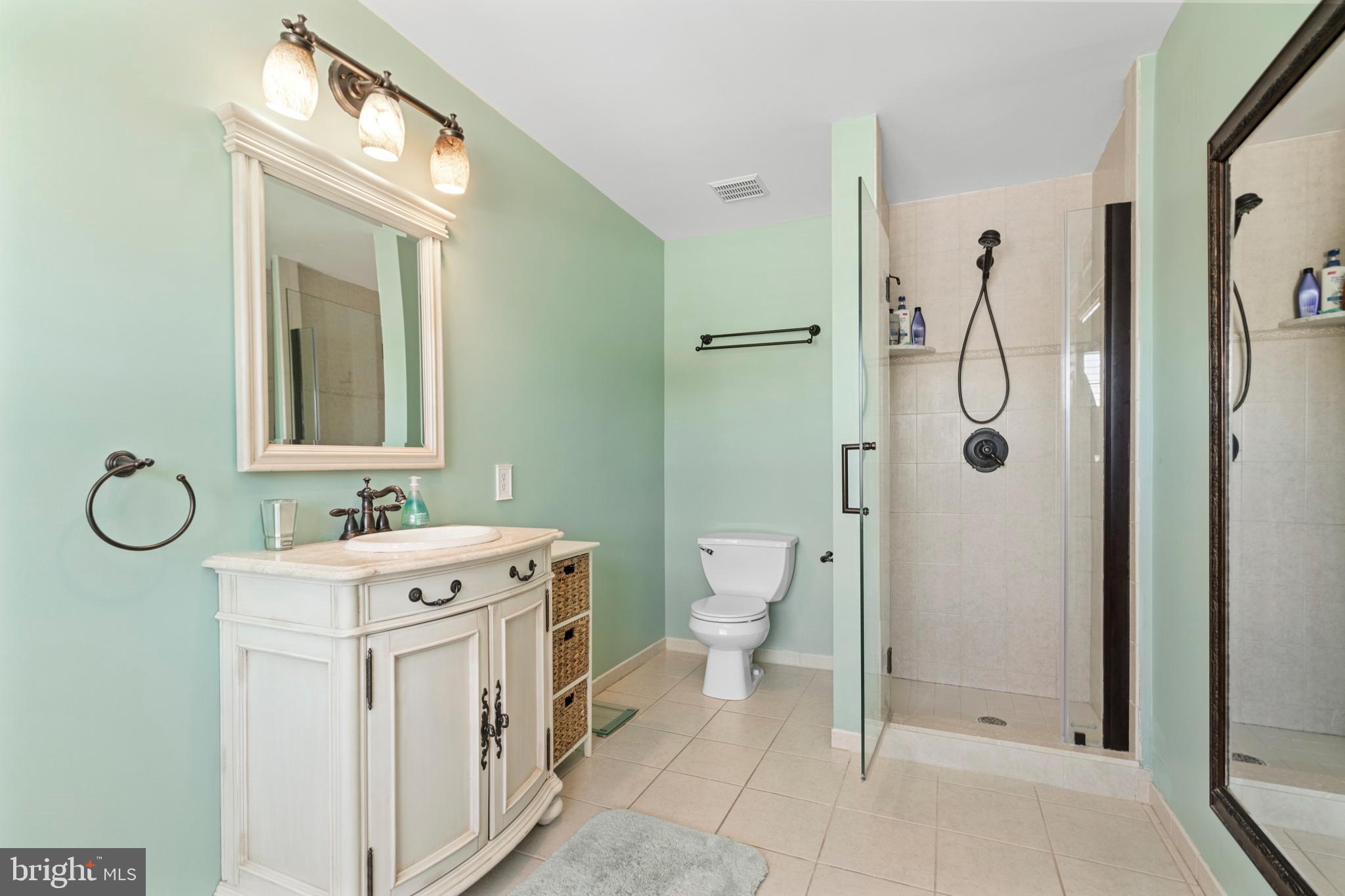 CONSHOHOCKEN - Residential
