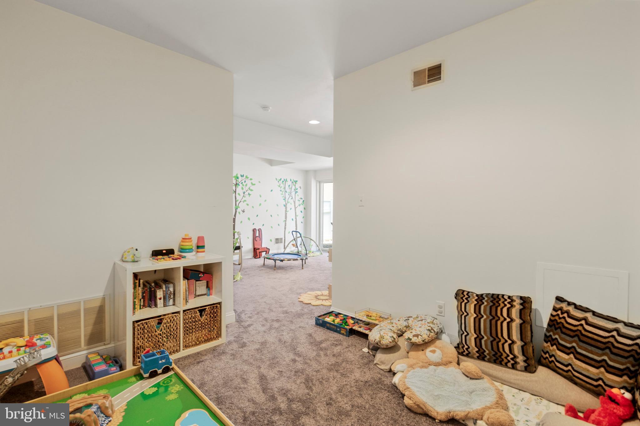 CONSHOHOCKEN - Residential