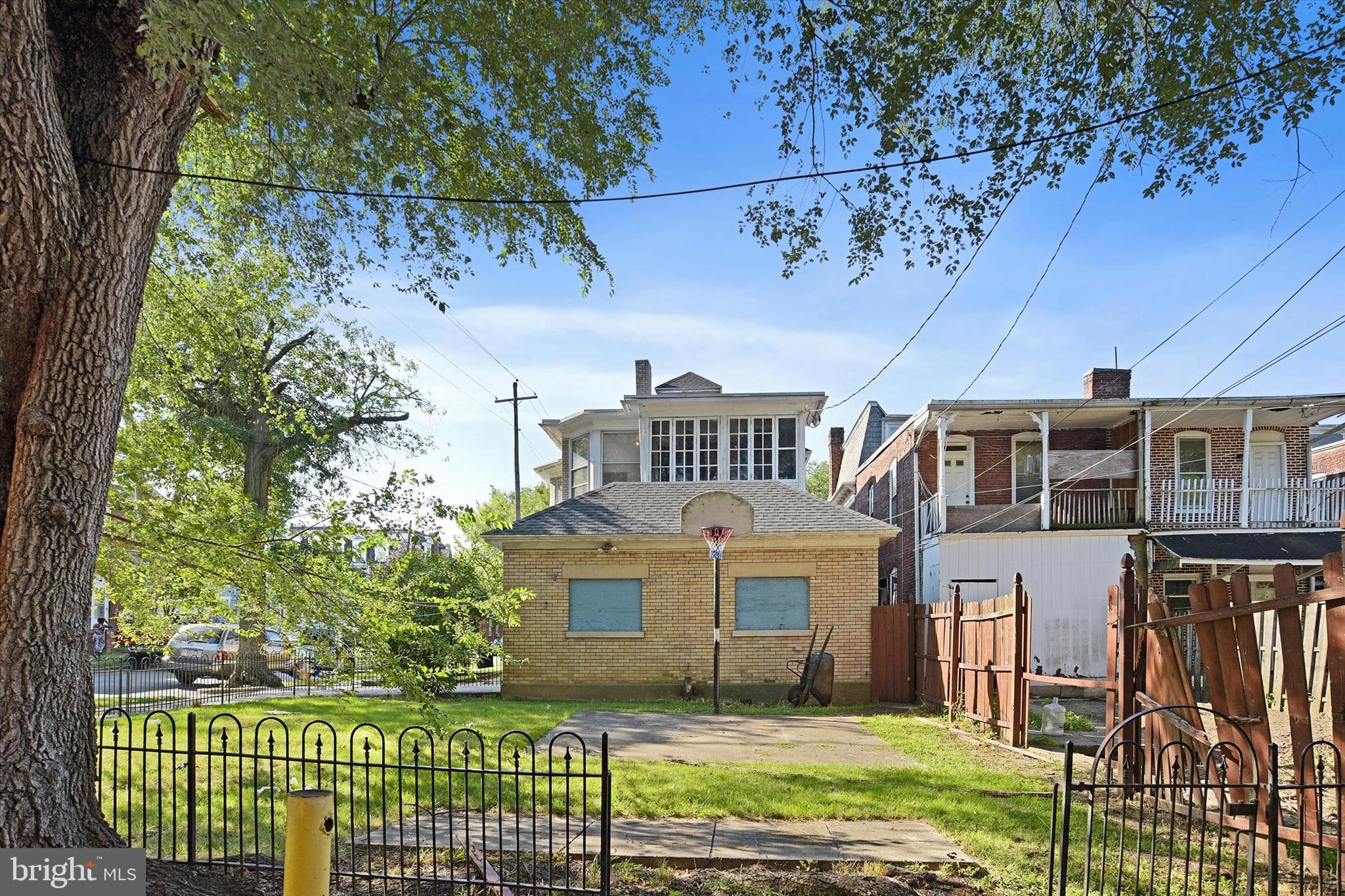 HARRISBURG CITY - Residential