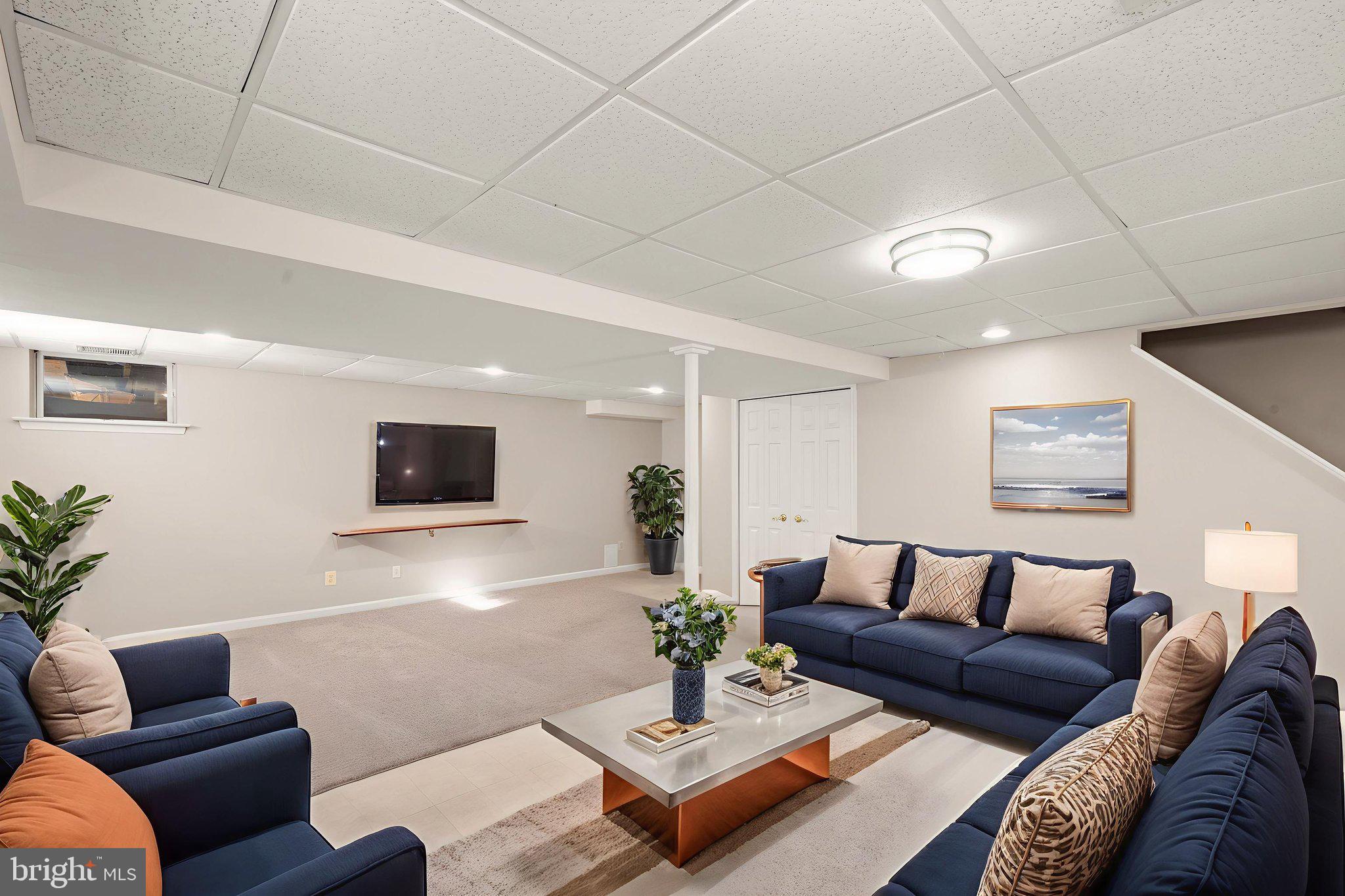 RIVERSIDE - Residential