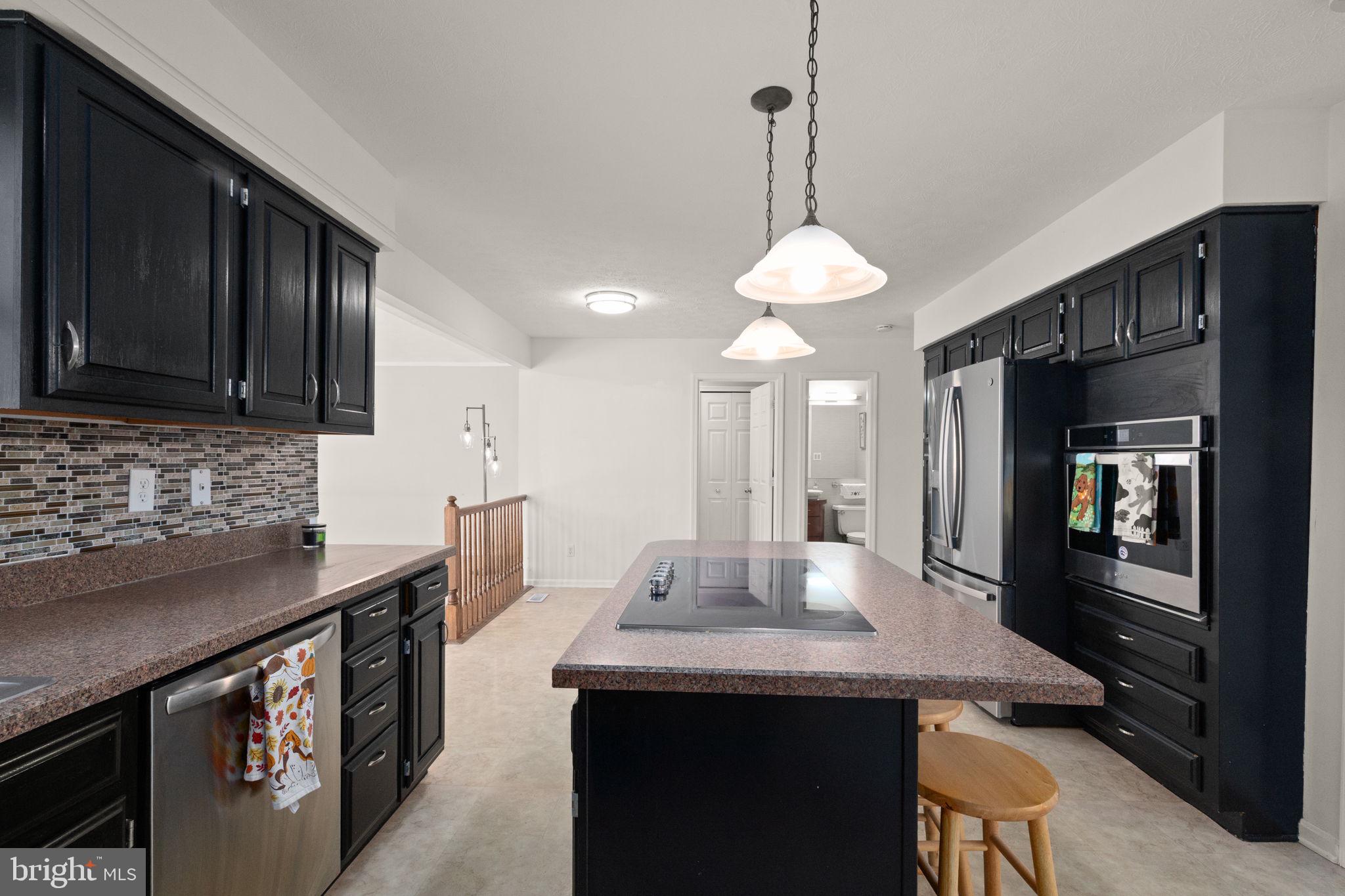 RIVERSIDE - Residential