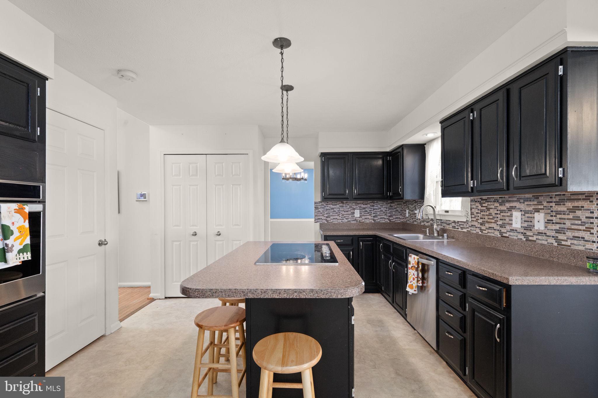 RIVERSIDE - Residential