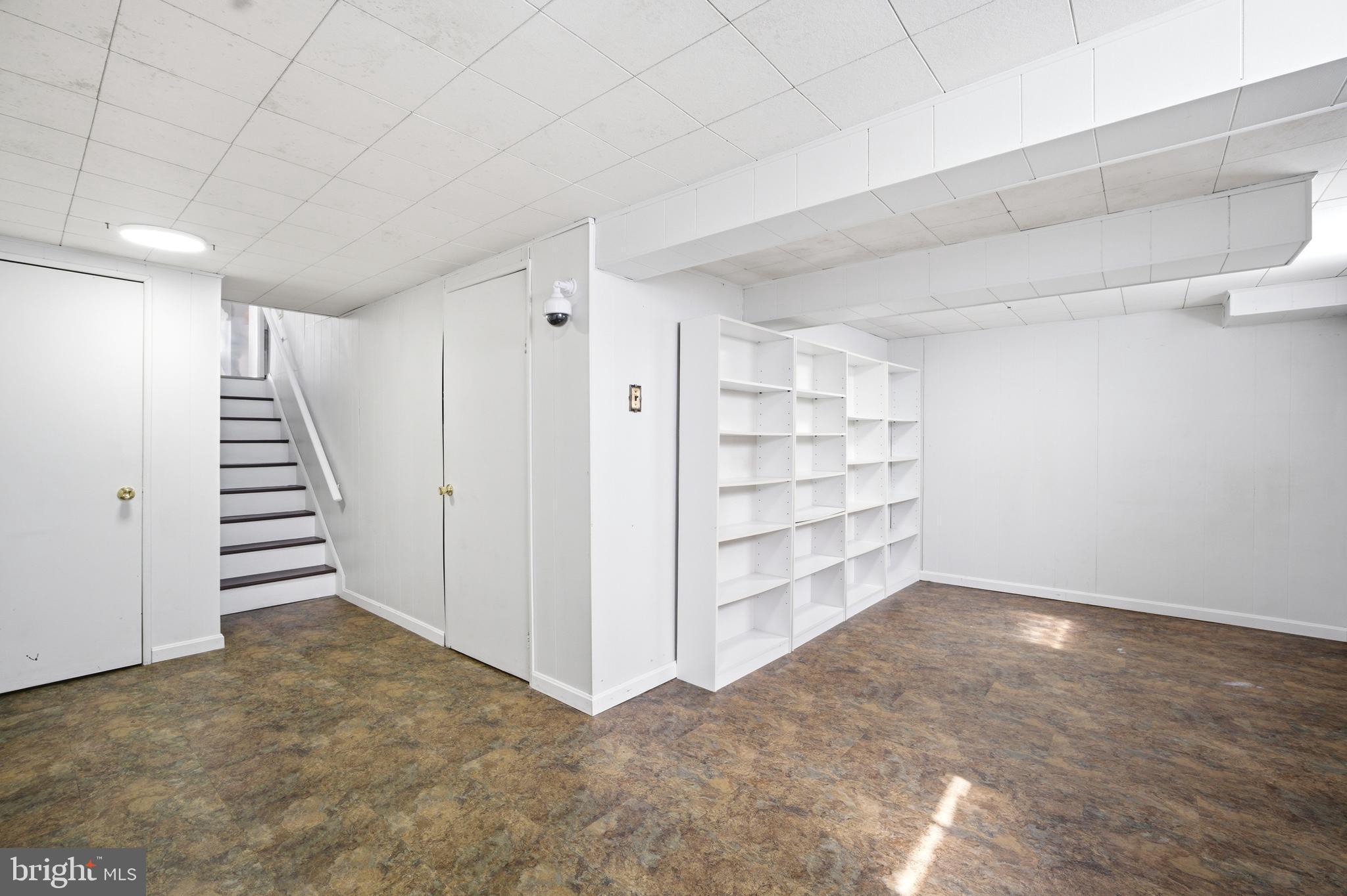 WOODLAWN TERRACE - Residential