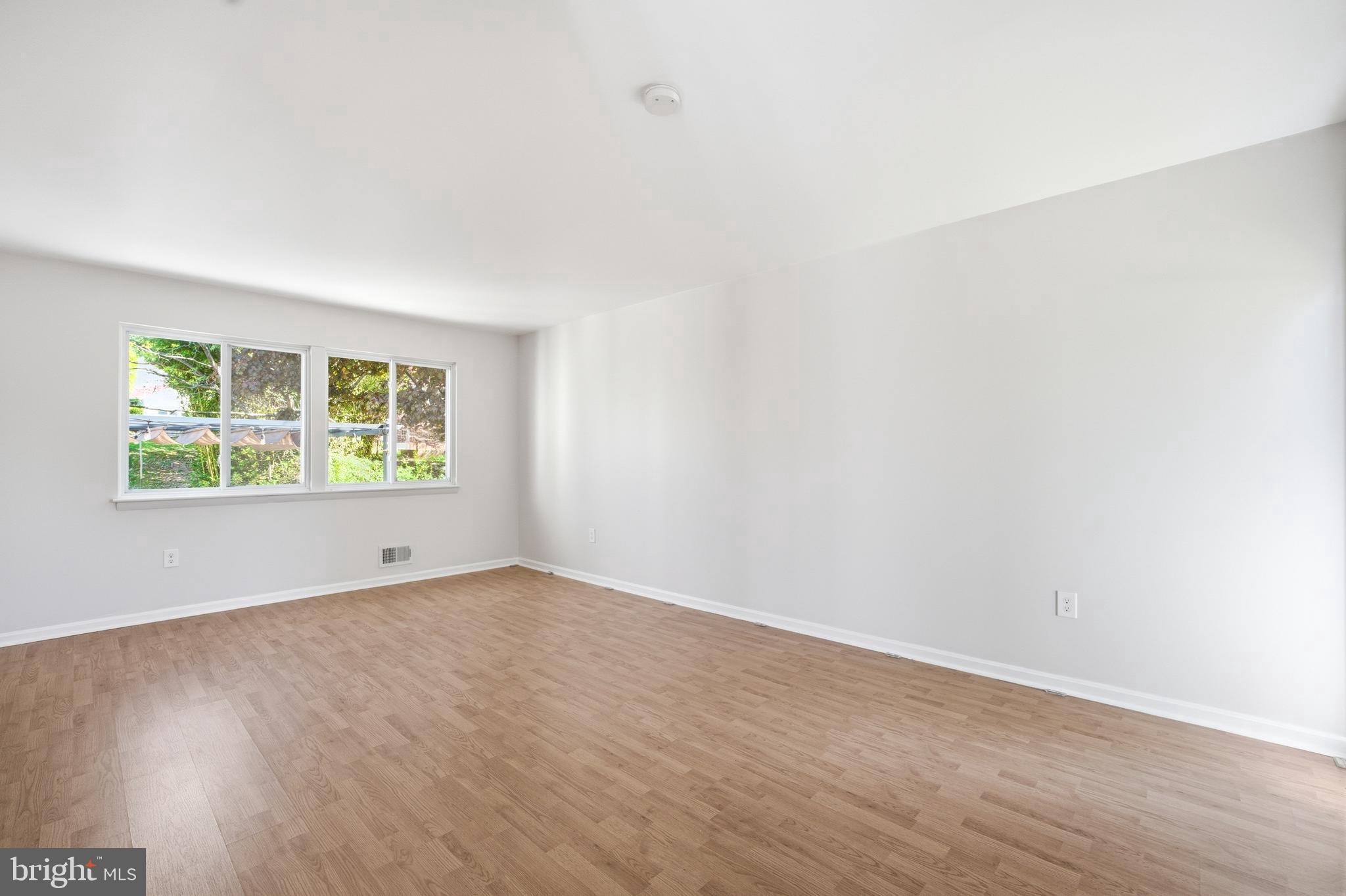 WOODLAWN TERRACE - Residential