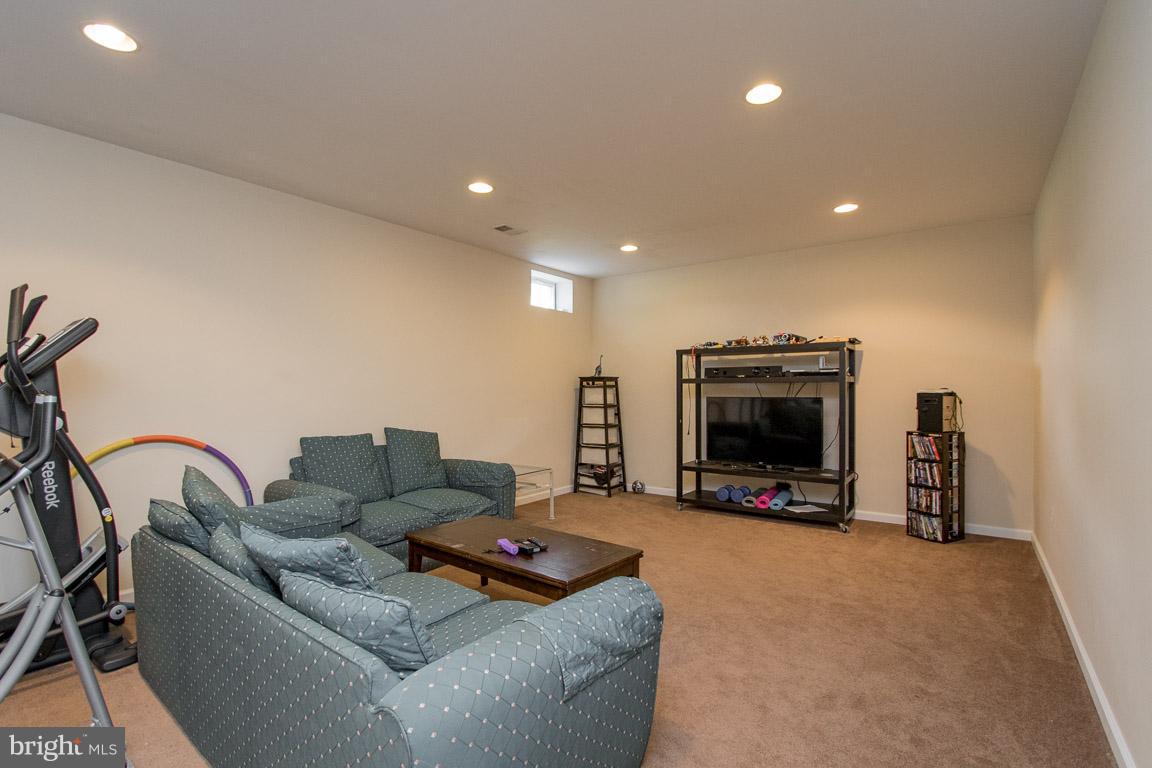 INNISBROOKE - Residential