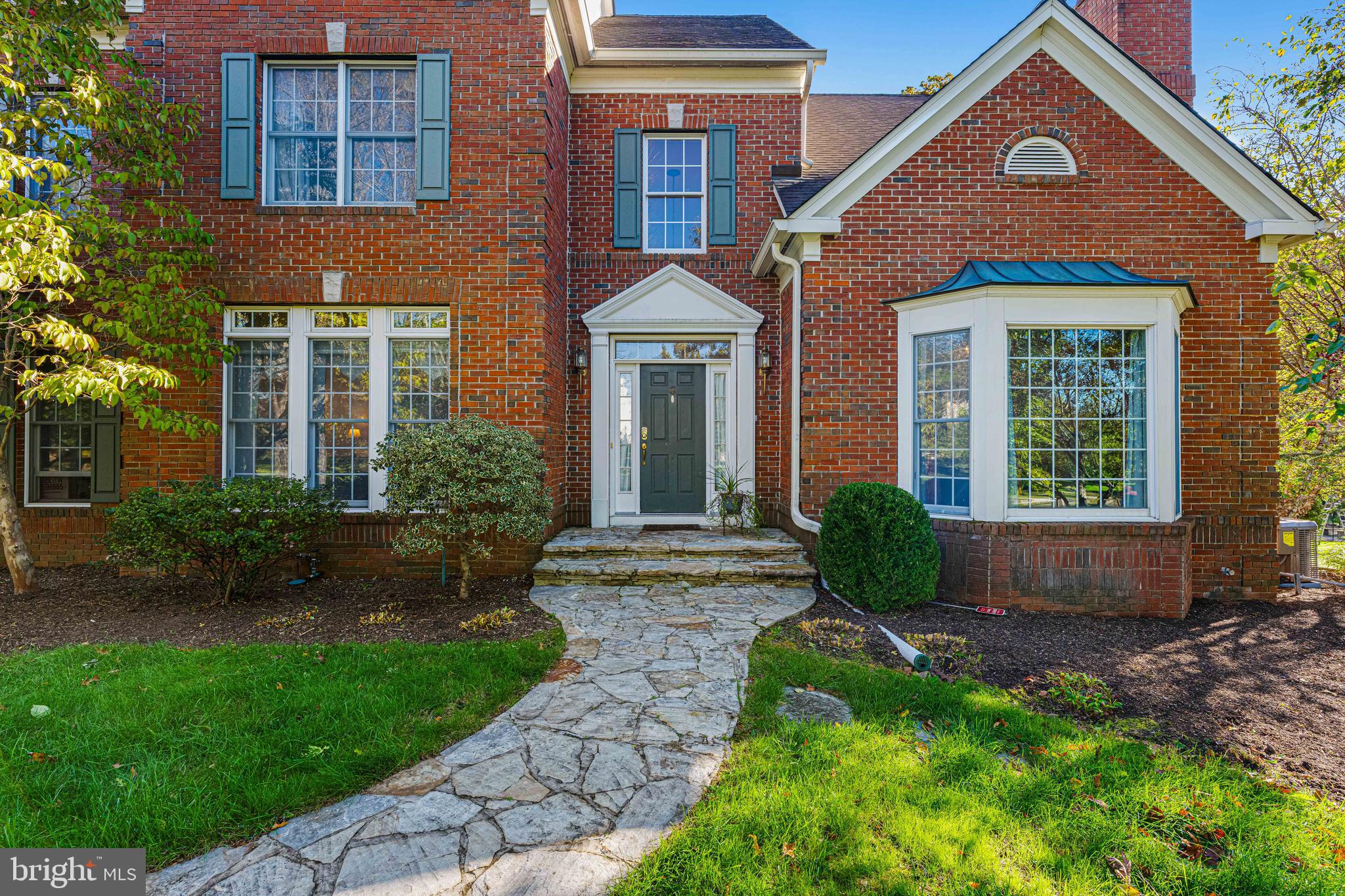6 HOWELL COURT
