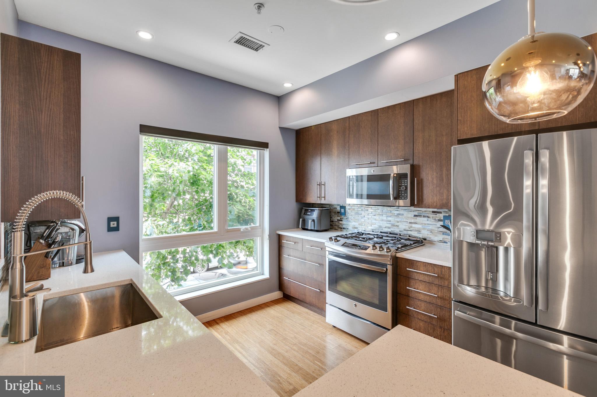 GRADUATE HOSPITAL - Residential