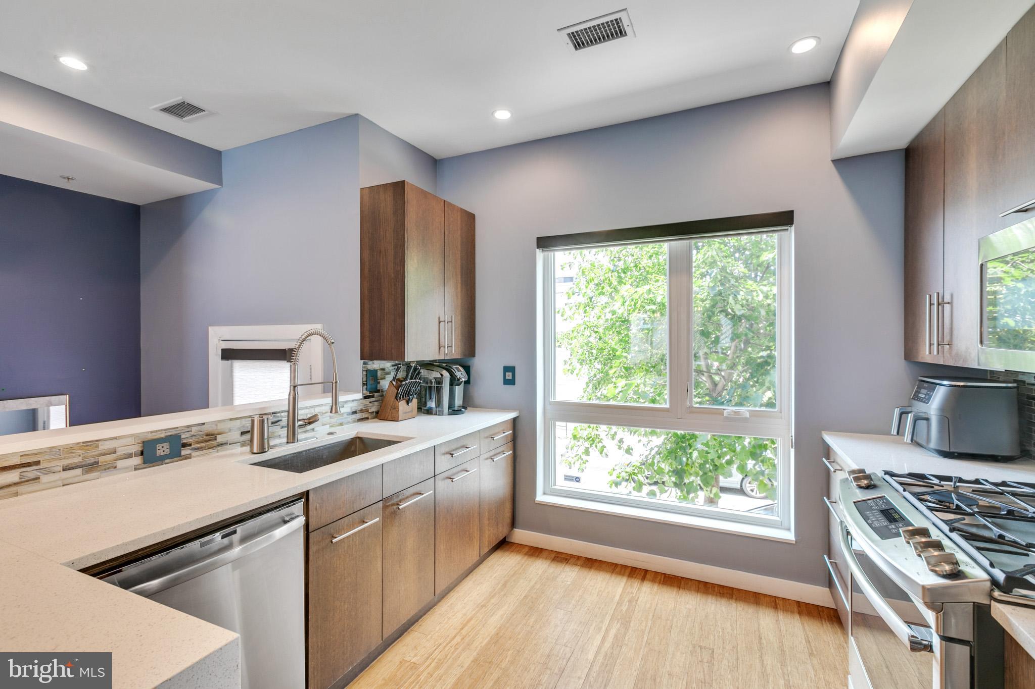 GRADUATE HOSPITAL - Residential