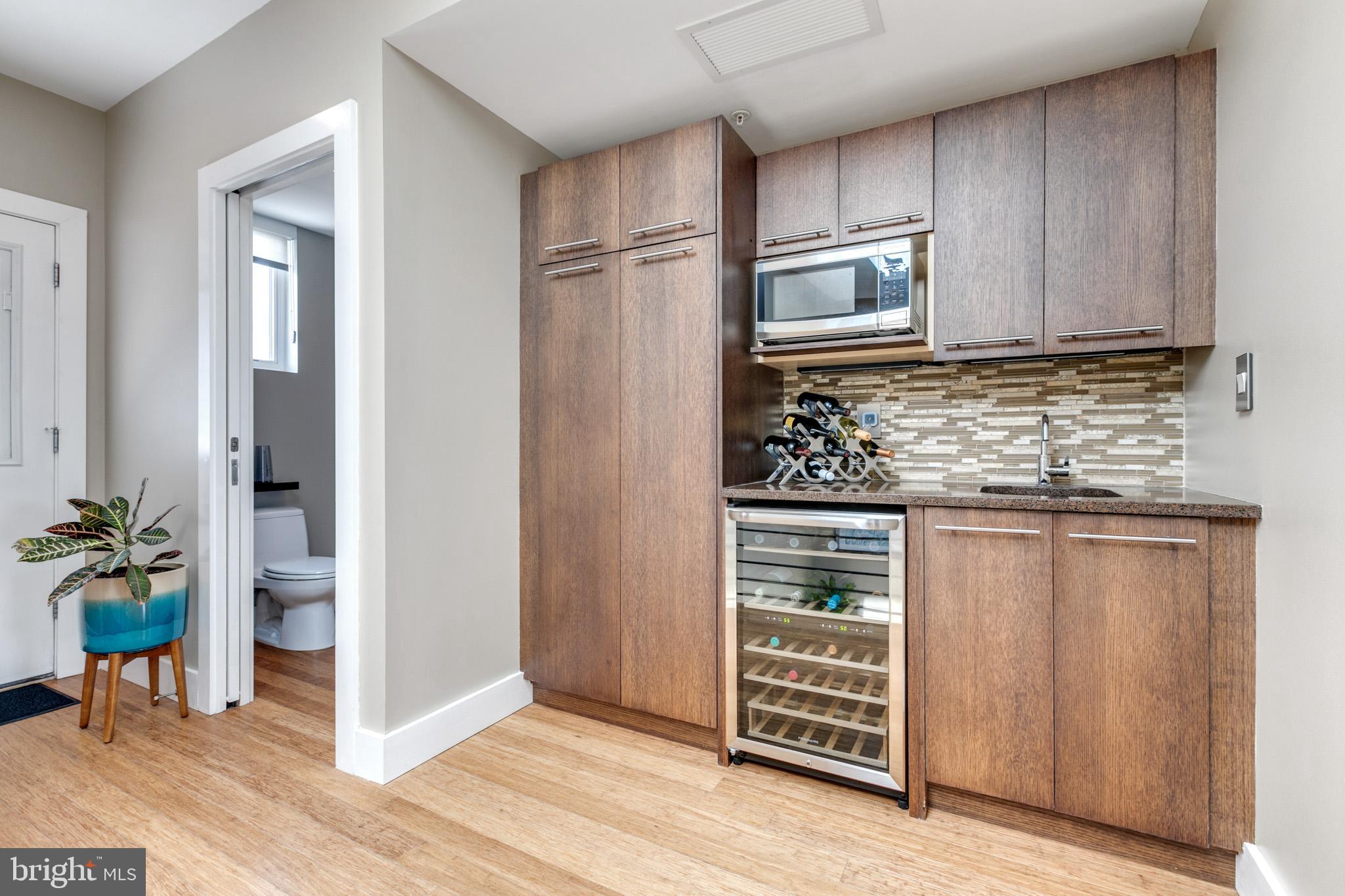 GRADUATE HOSPITAL - Residential