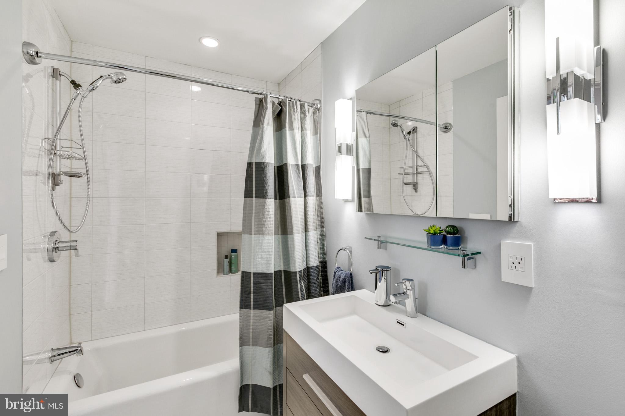 GRADUATE HOSPITAL - Residential