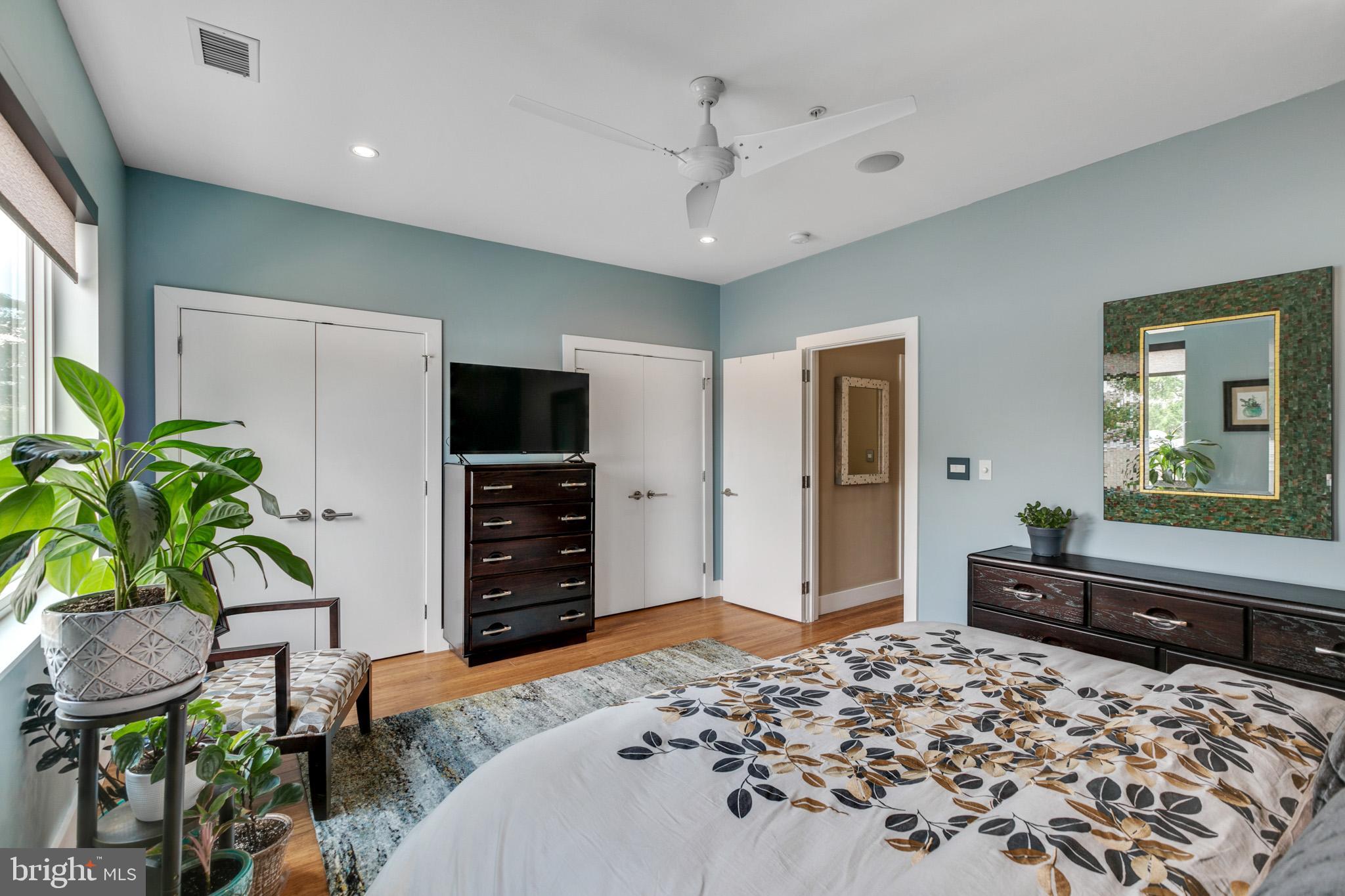 GRADUATE HOSPITAL - Residential