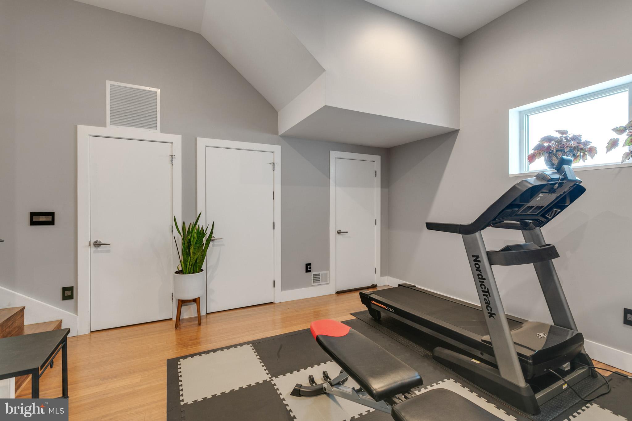 GRADUATE HOSPITAL - Residential