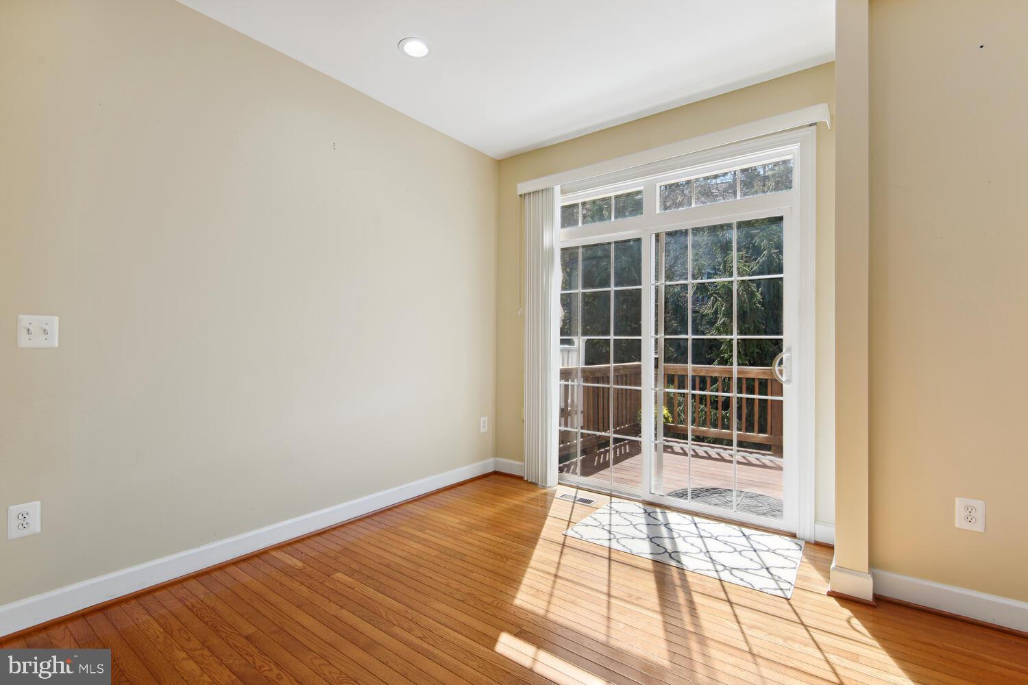 FAIR OAKS - Residential