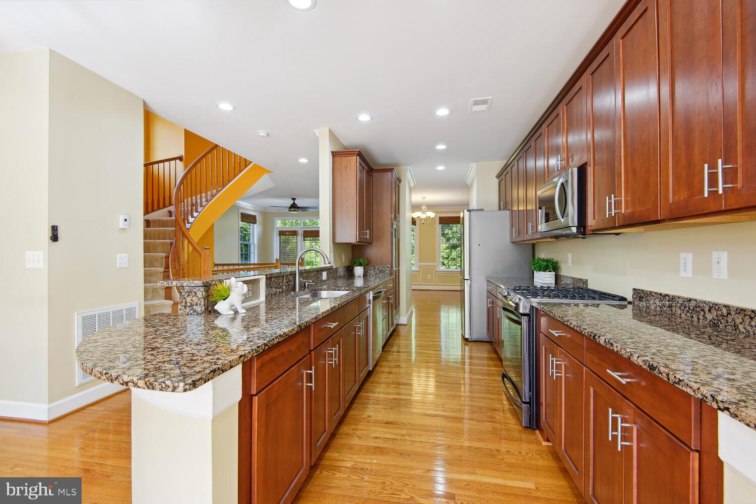 FAIR OAKS - Residential