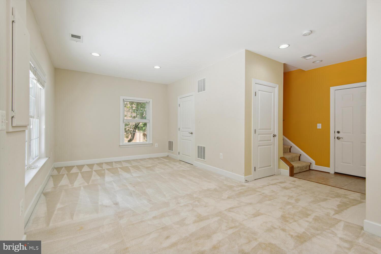 FAIR OAKS - Residential