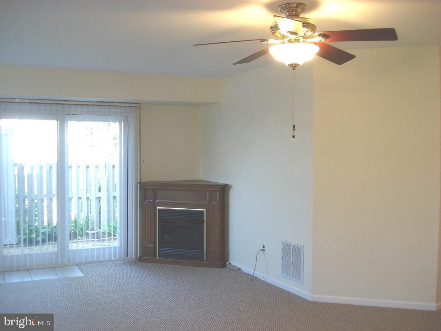 EAGLE RIDGE - Residential Lease