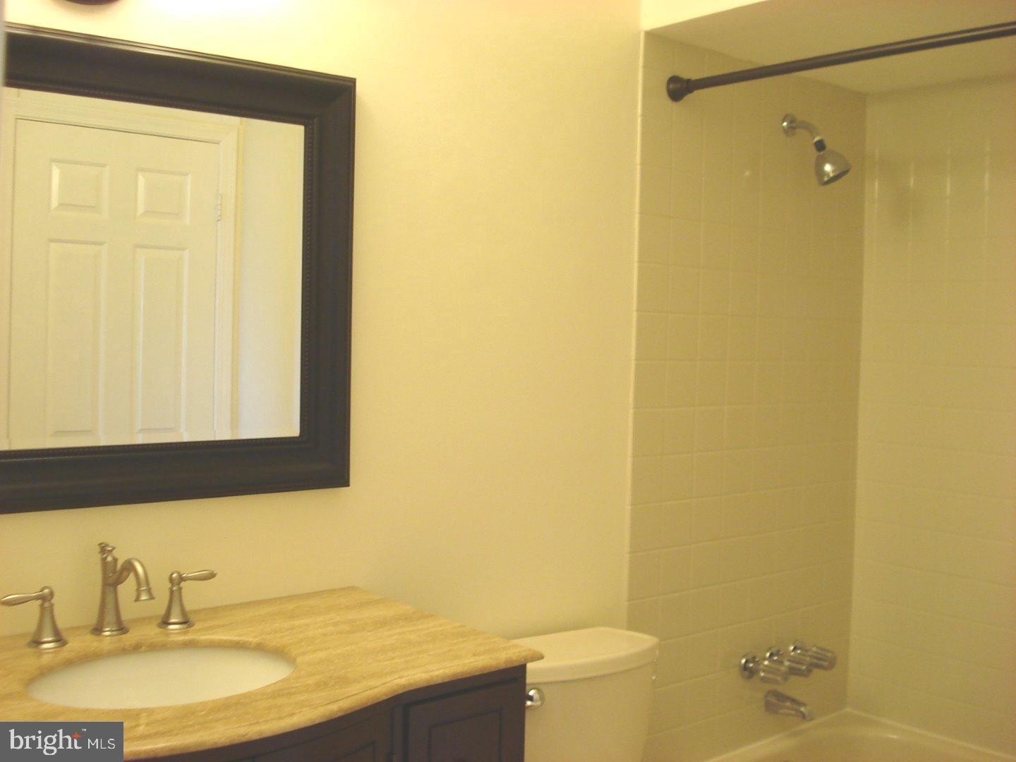EAGLE RIDGE - Residential Lease