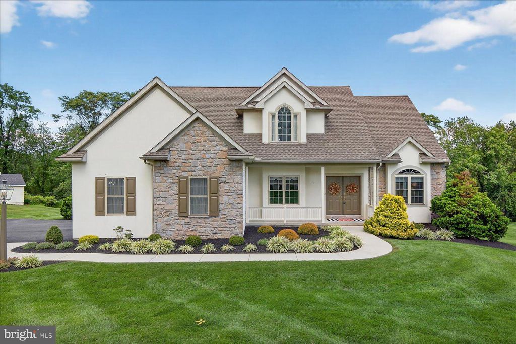 Photo of 18 Farmington Way, NEW PROVIDENCE, PA 17560 (MLS # PALA2075814)