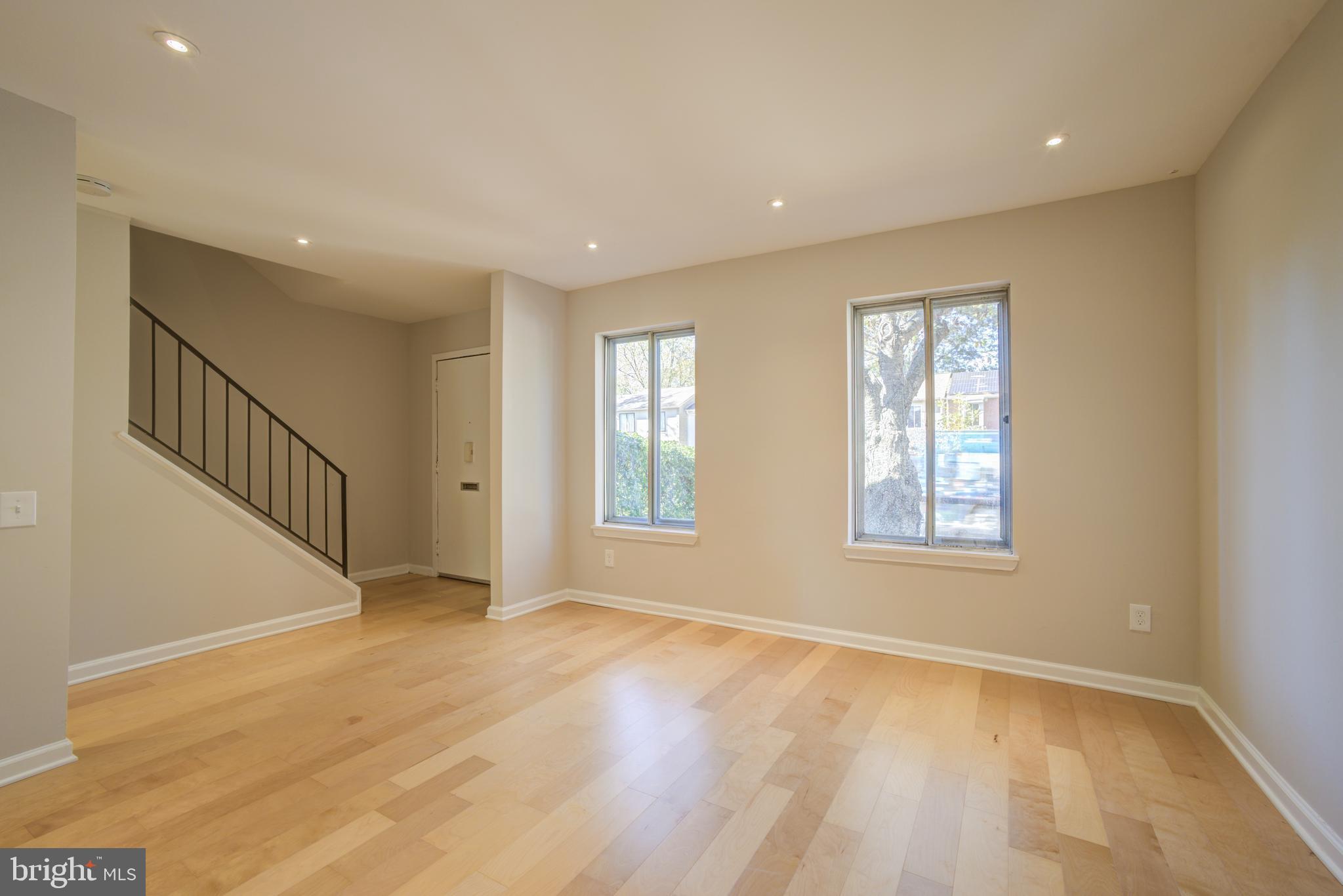 MARYLAND PLACE - Residential