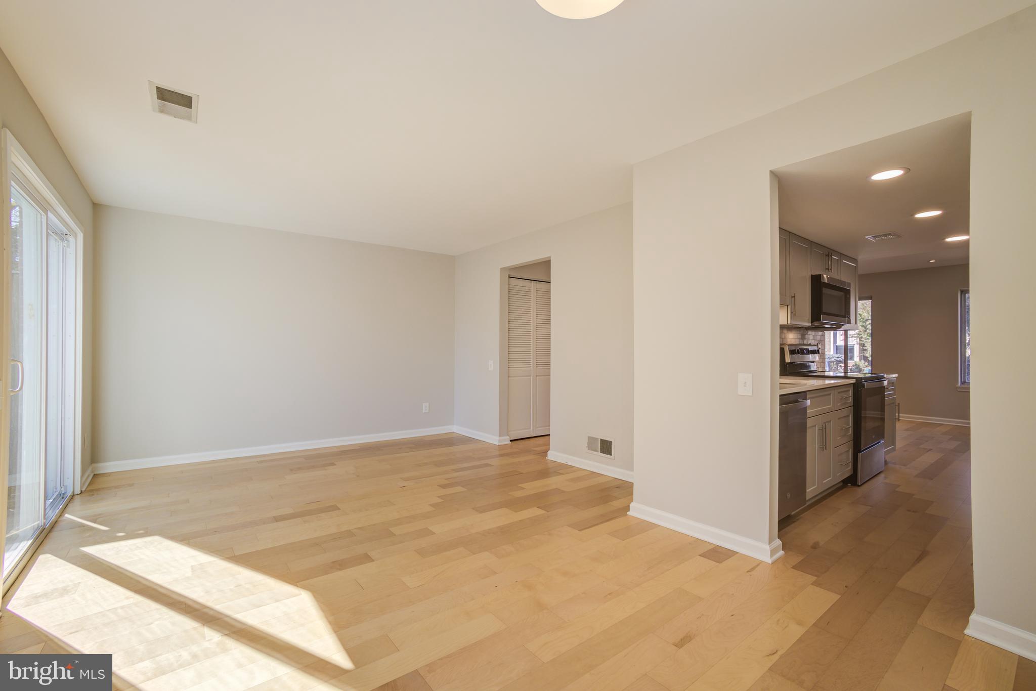 MARYLAND PLACE - Residential