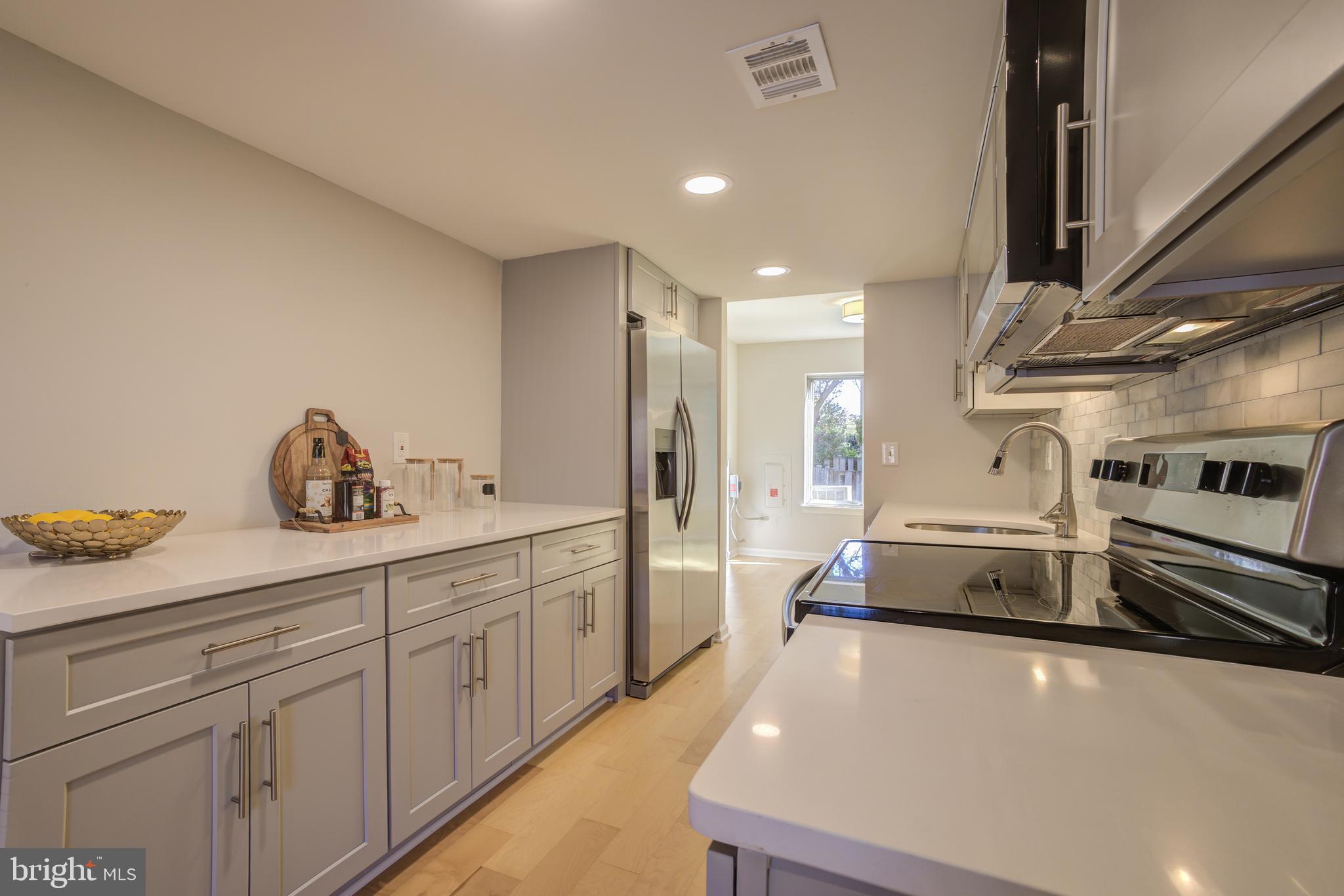 MARYLAND PLACE - Residential