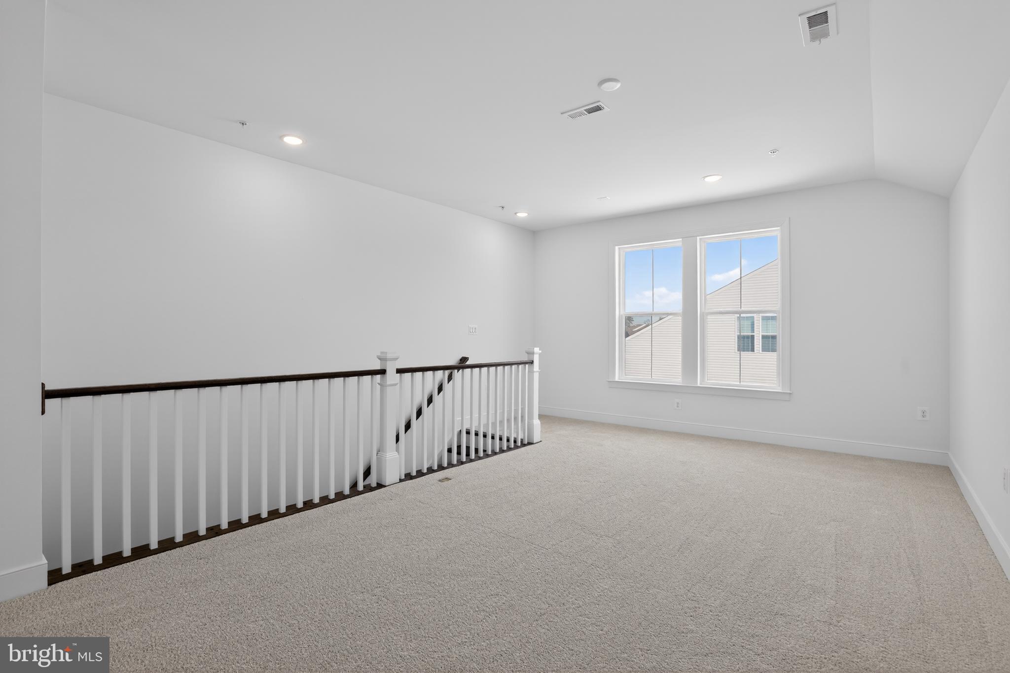 FOUR SEASONS AT KENT ISLAND - Residential