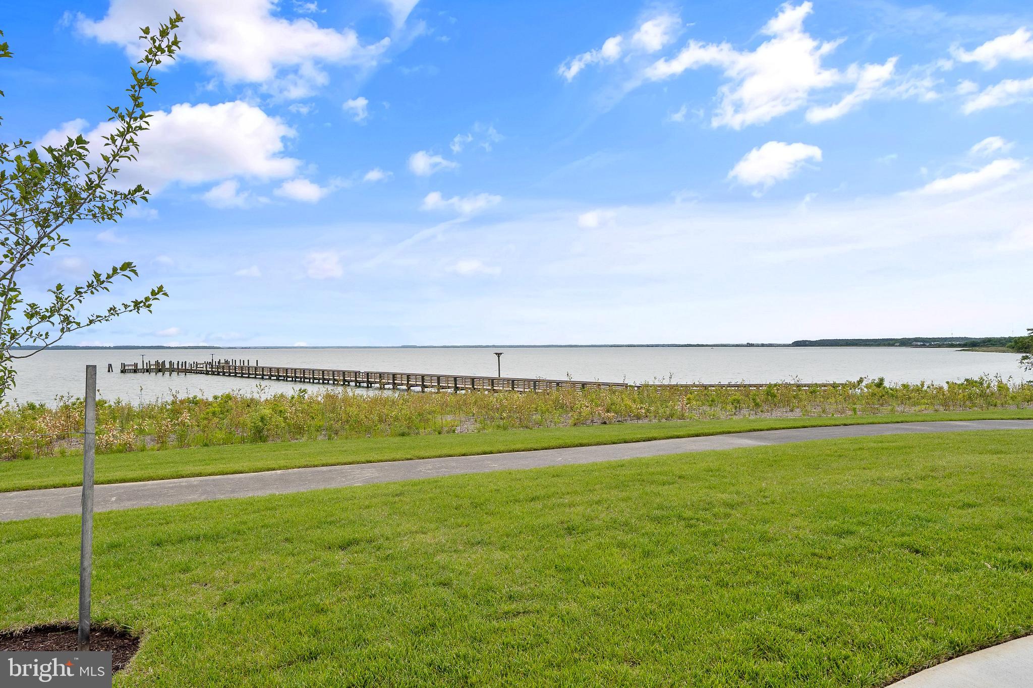 FOUR SEASONS AT KENT ISLAND - Residential