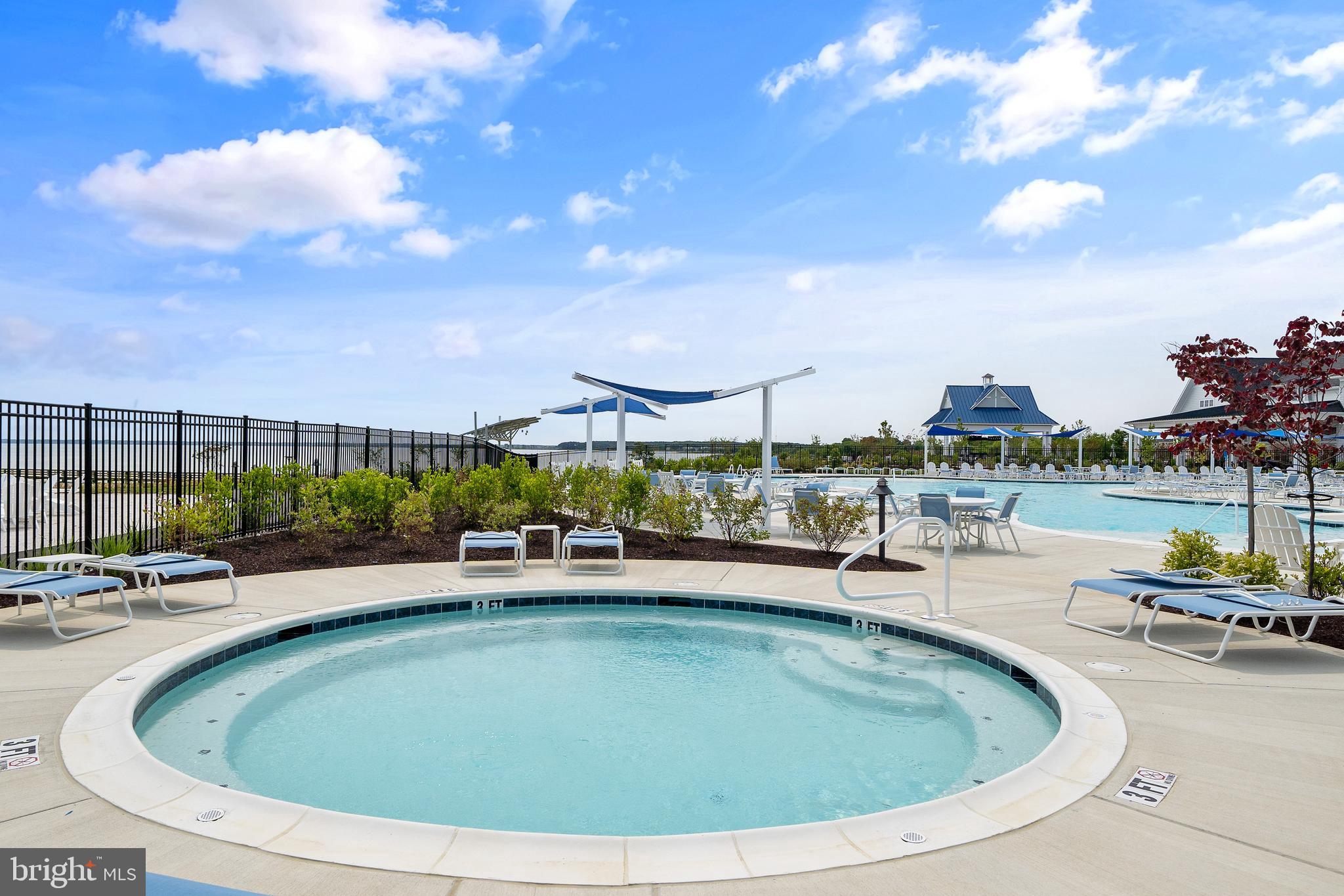 FOUR SEASONS AT KENT ISLAND - Residential